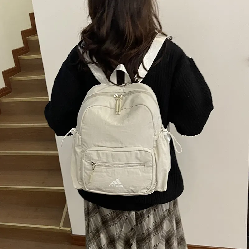 Adidas阿迪达斯 女士小清新休闲双肩包潮范 实用双肩款