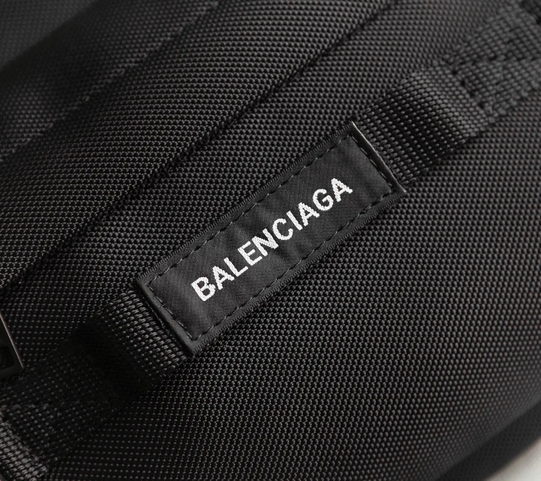 Balenciaga 尼龙 腰包 休闲腰包款