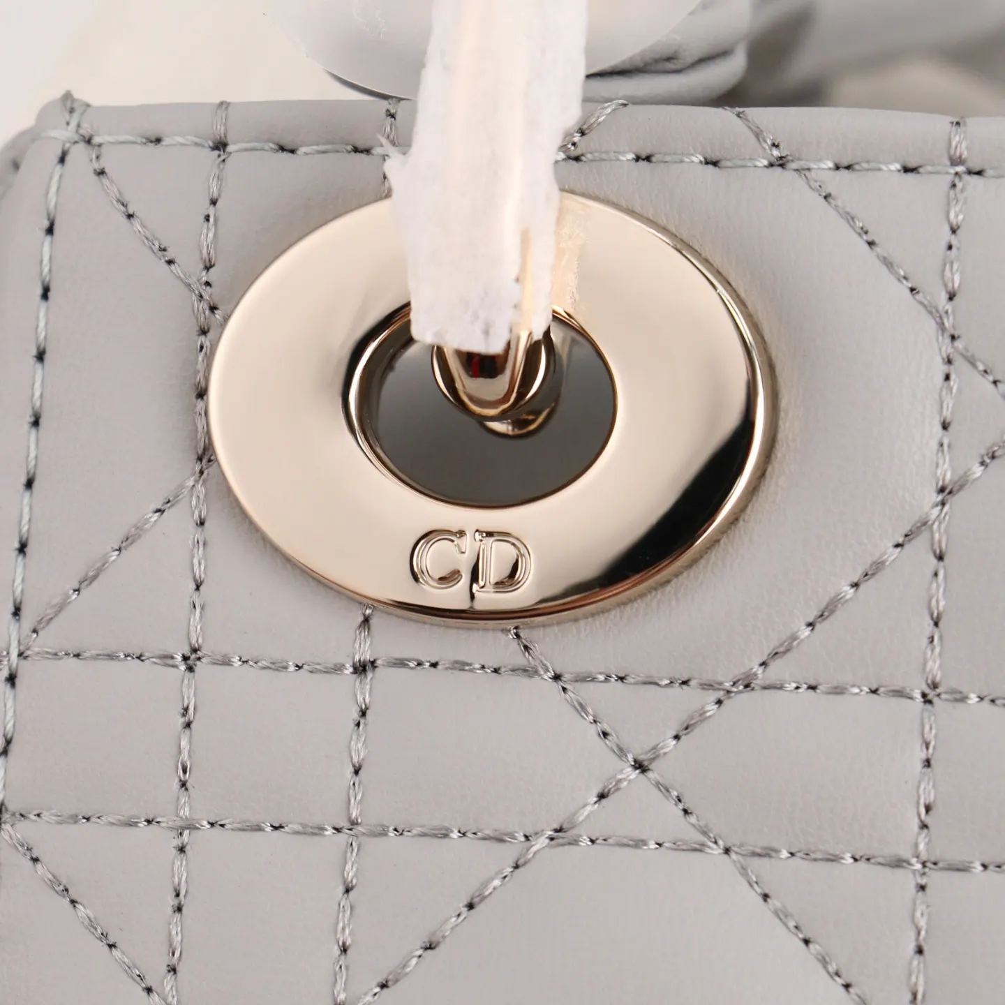 Dior Lady Dior 银灰色藤格纹手提斜挎包 迷你款 经典款