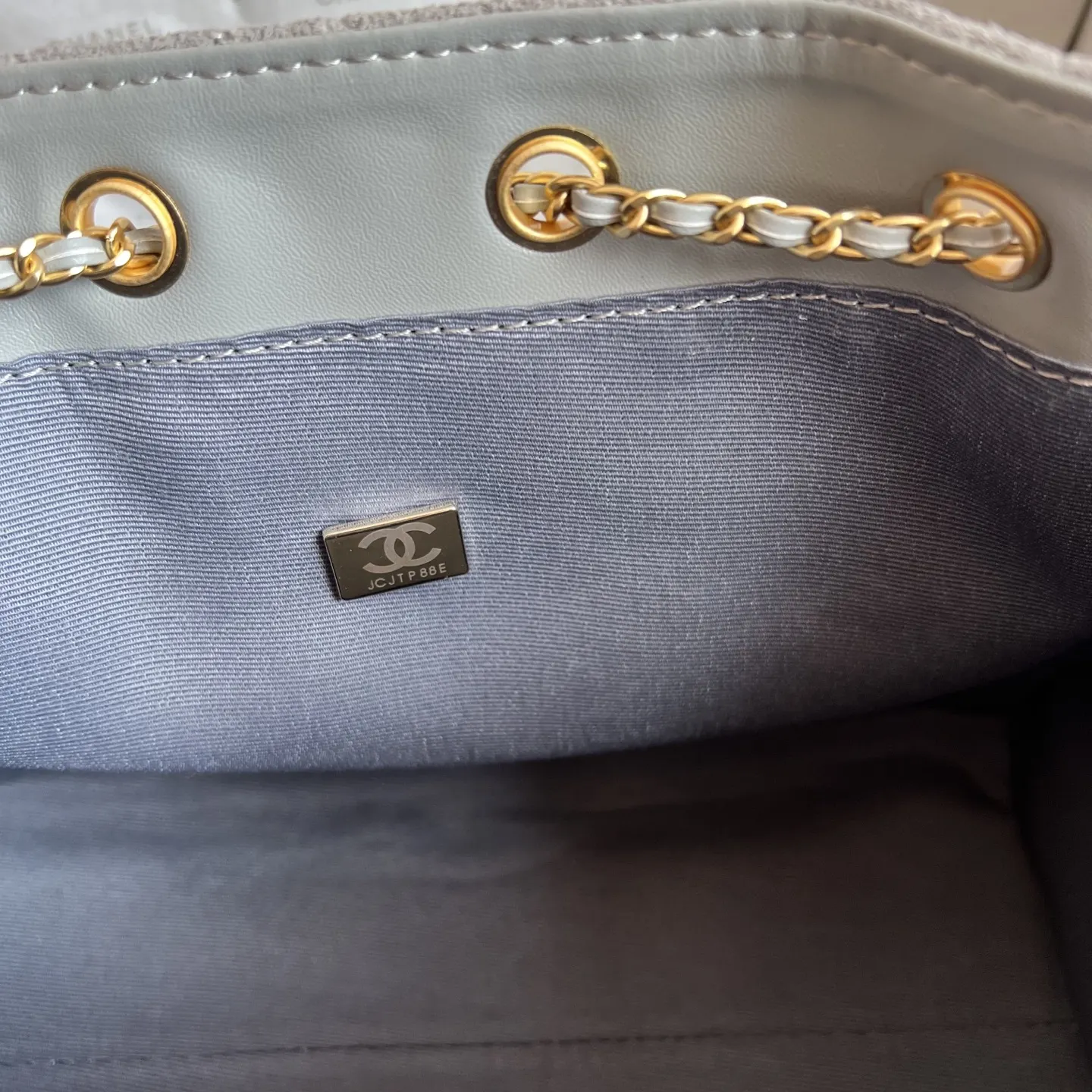 CHANEL 牛皮 升级 中号 磨砂牛皮水桶包鏈條腋下單肩包 腋下包 復古腋下背款