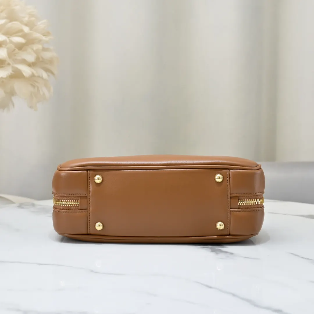 Top Handle Bag Commuter Leather