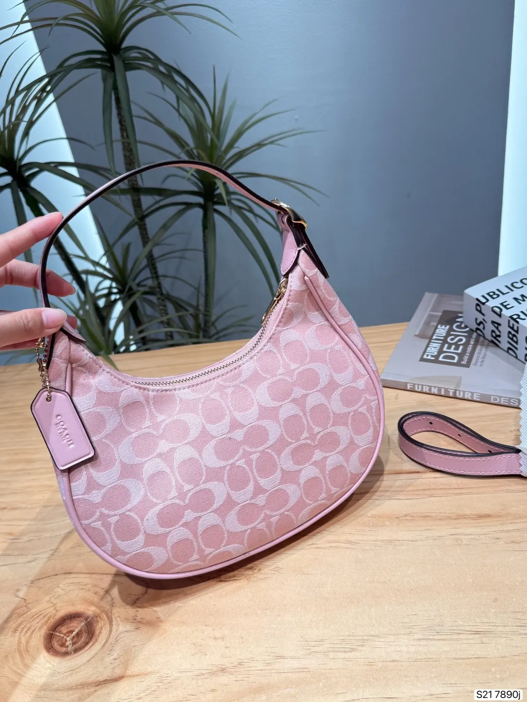 Coach 老花 粉色 帆布 收纳包 旅行收纳款