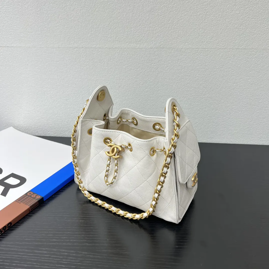 Chanel 22 小号 白色 皮革 链条包