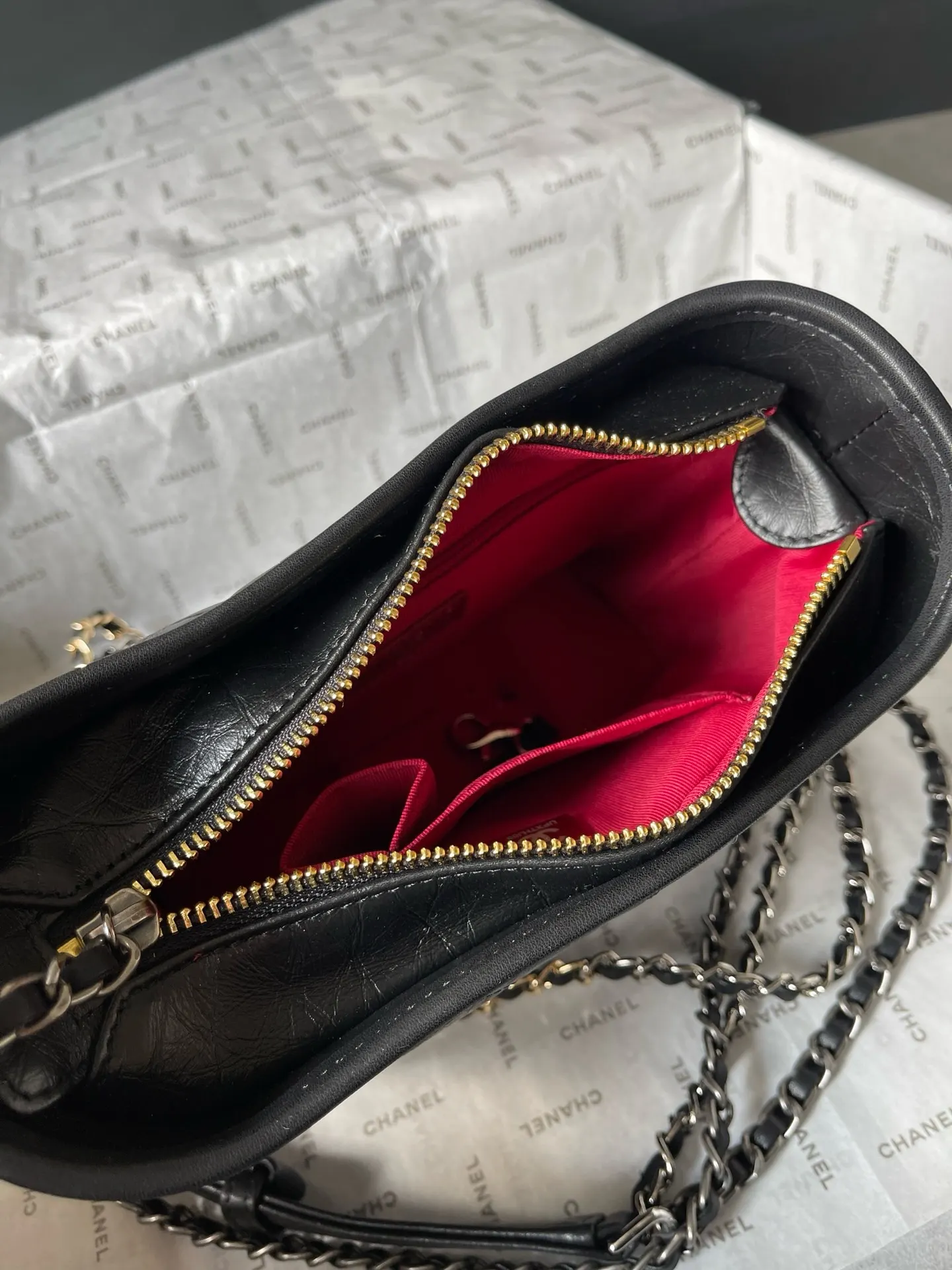 Chanel Crossbody Bag Lightweight Image 9 Chanel Crossbody Bag Lightweight Image 9