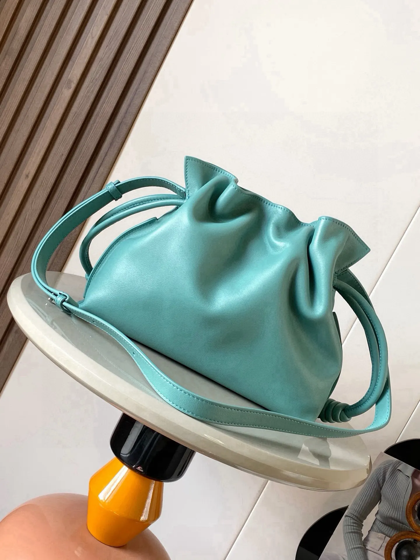 Loewe 蓝色 小牛皮 托特包 大容量托特款