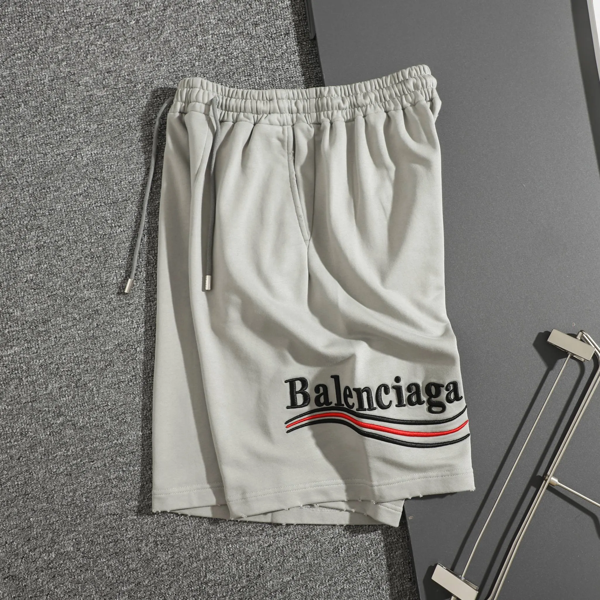 Balenciaga Gray Logo Short Sleeve T-Shirt Street
