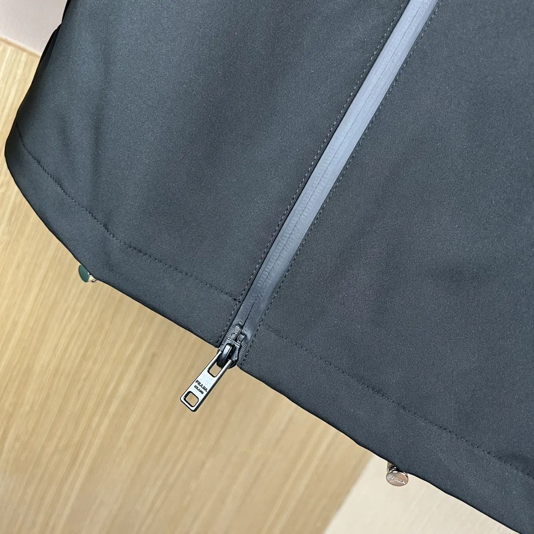 Prada 外套 通勤休闲