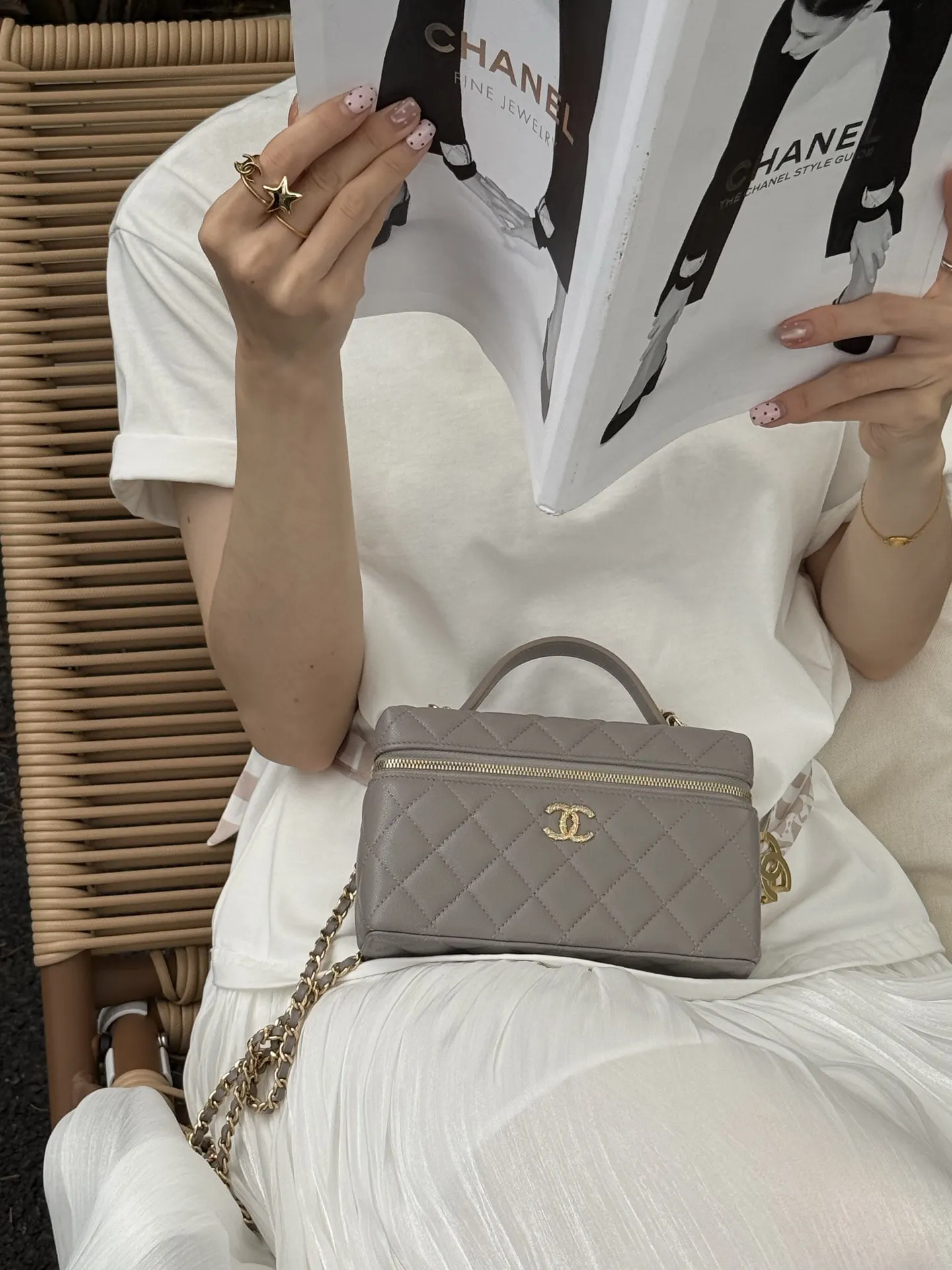 Chanel 牛皮链条化妆包 单肩斜挎