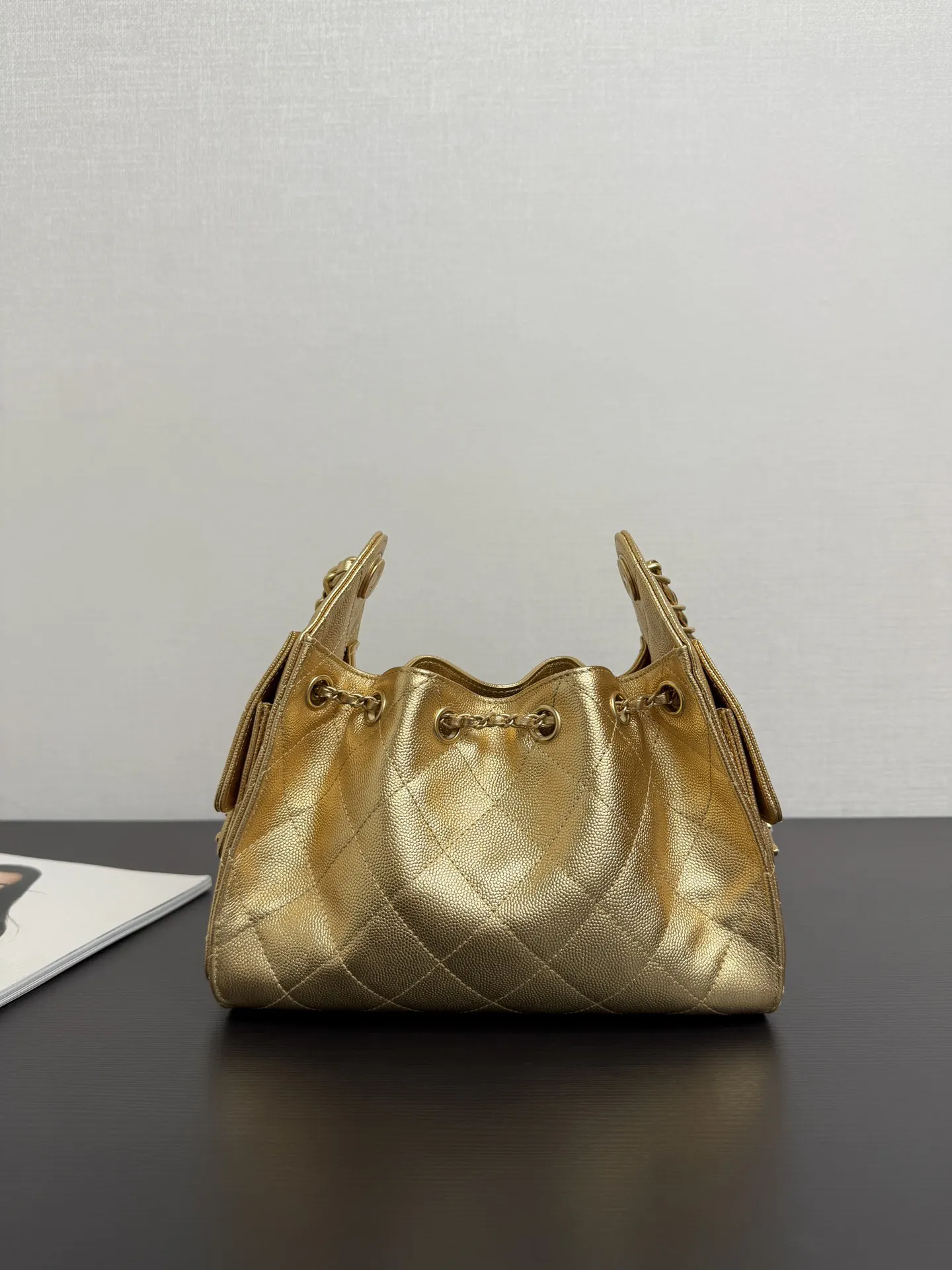 Chanel 鱼子酱牛皮22 Bag链条包 单肩斜挎