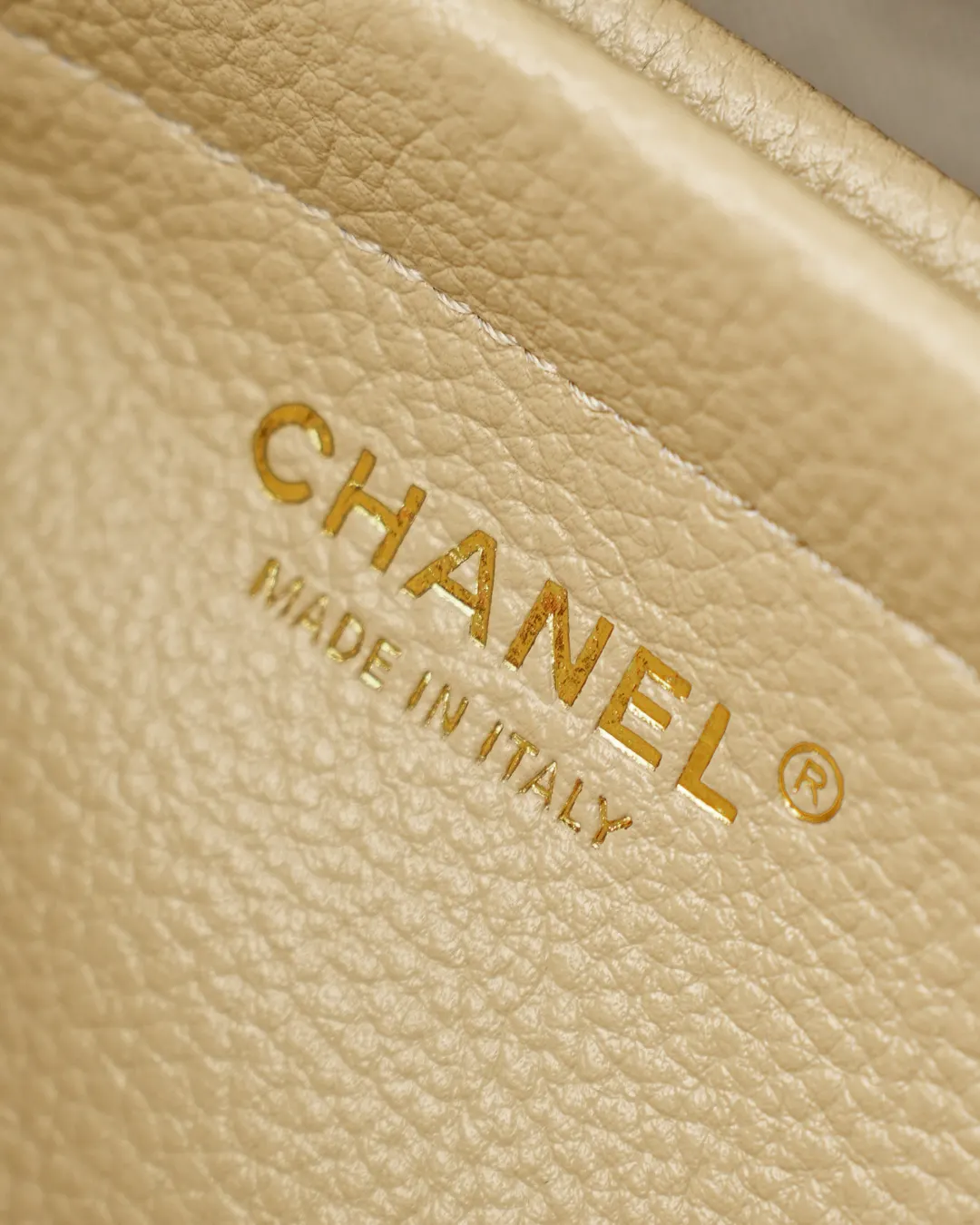 CHANEL 白色 藍色 小牛皮 腋下包 復古腋下背款(數字9) CHANEL 白色 藍色 小牛皮 腋下包 復古腋下背款(數字9)