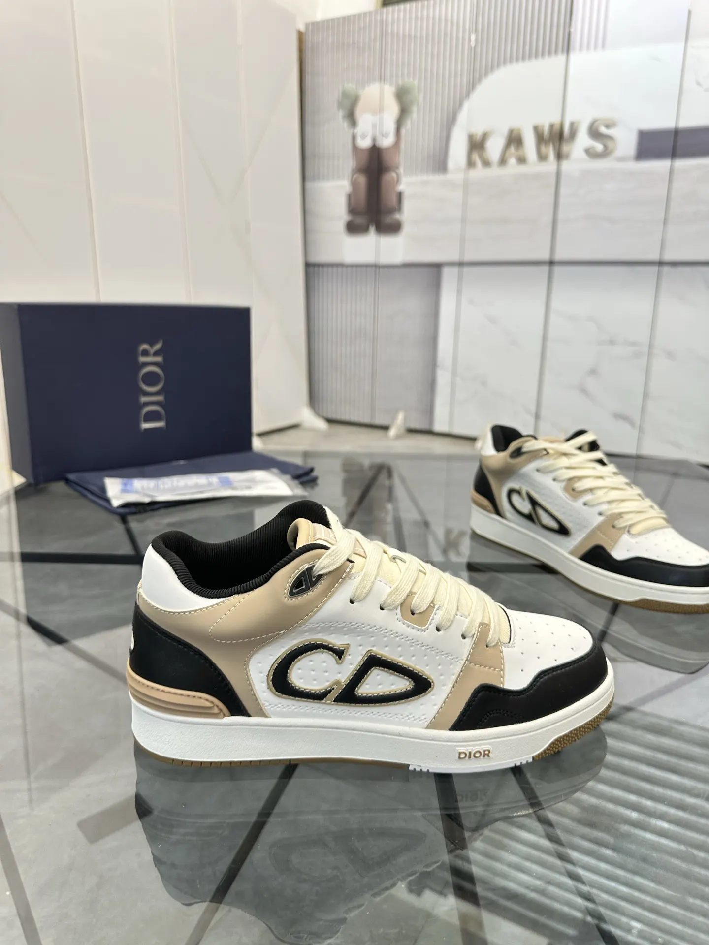 Dior B57 白色 皮革 运动鞋