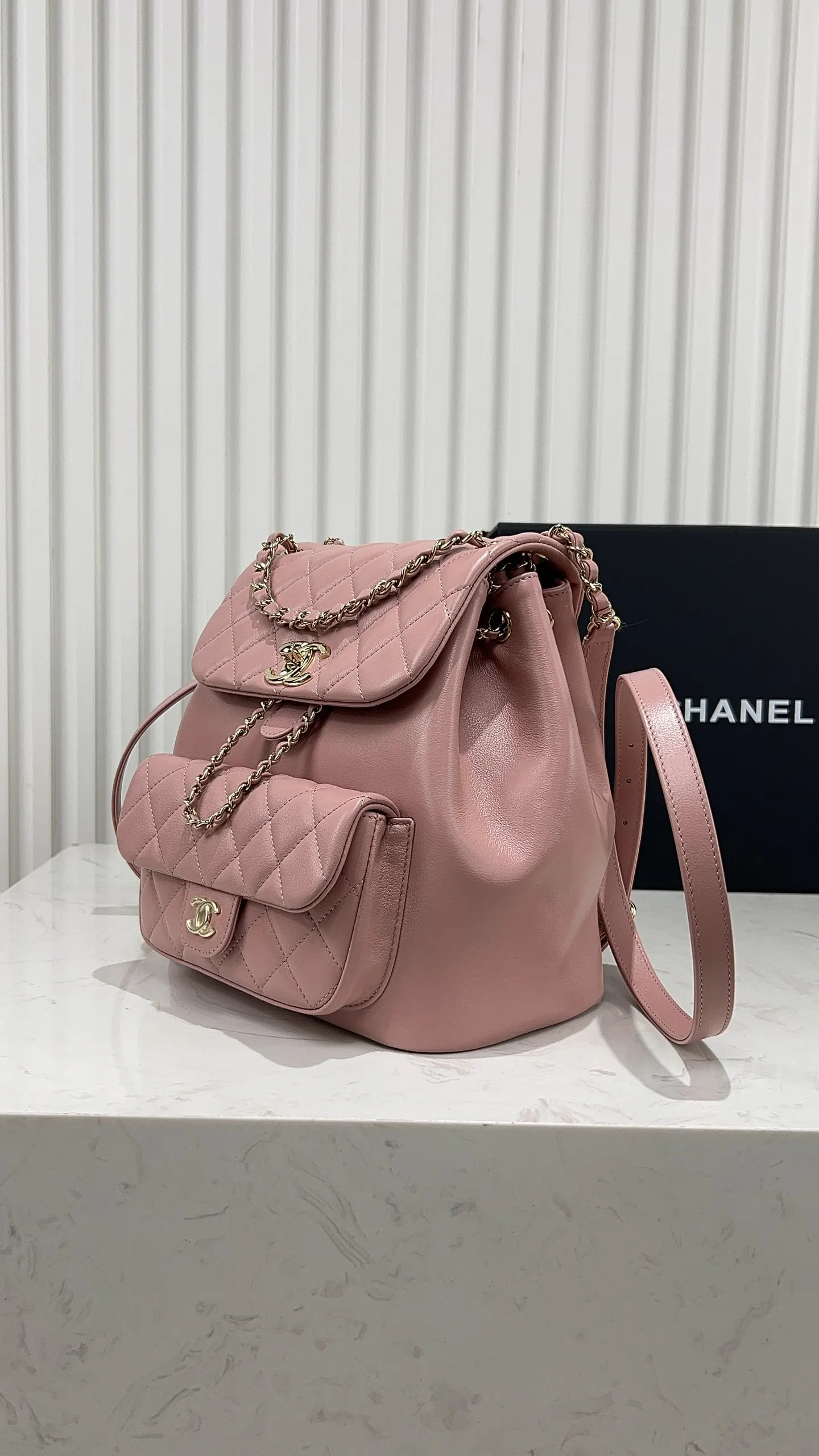 CHANEL 粉色 小牛皮 雙肩包 实用雙肩款