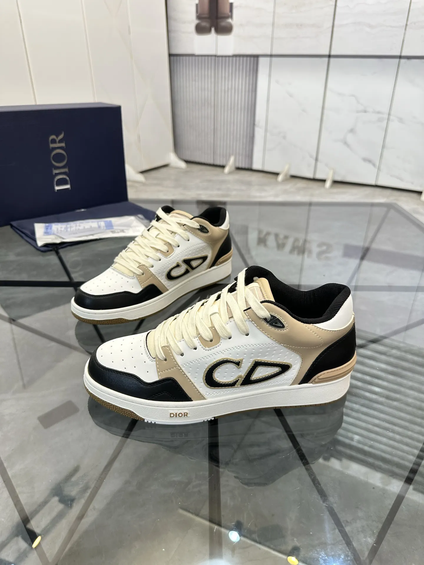 Dior B57 白色 皮革 运动鞋