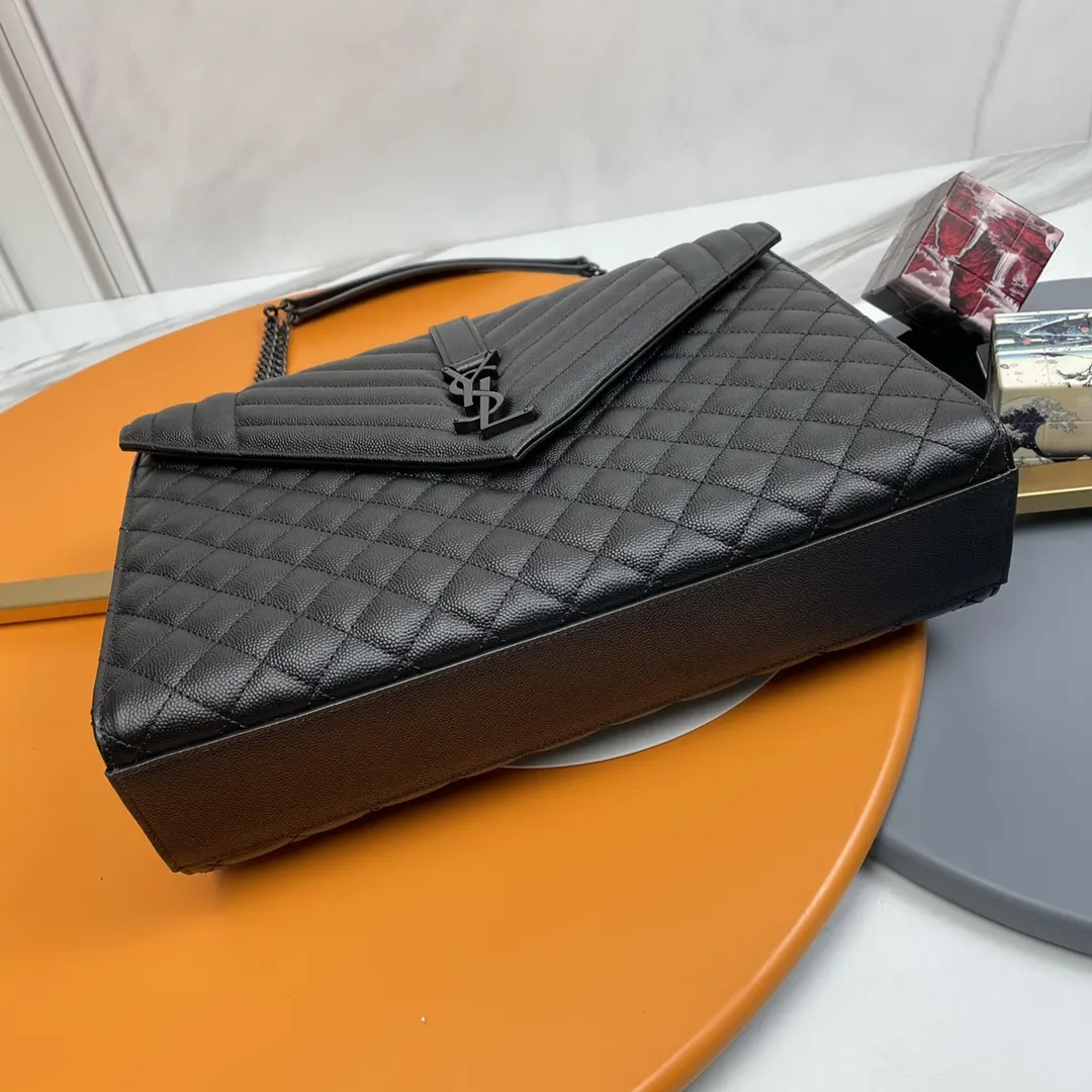 Chain Bag Leather