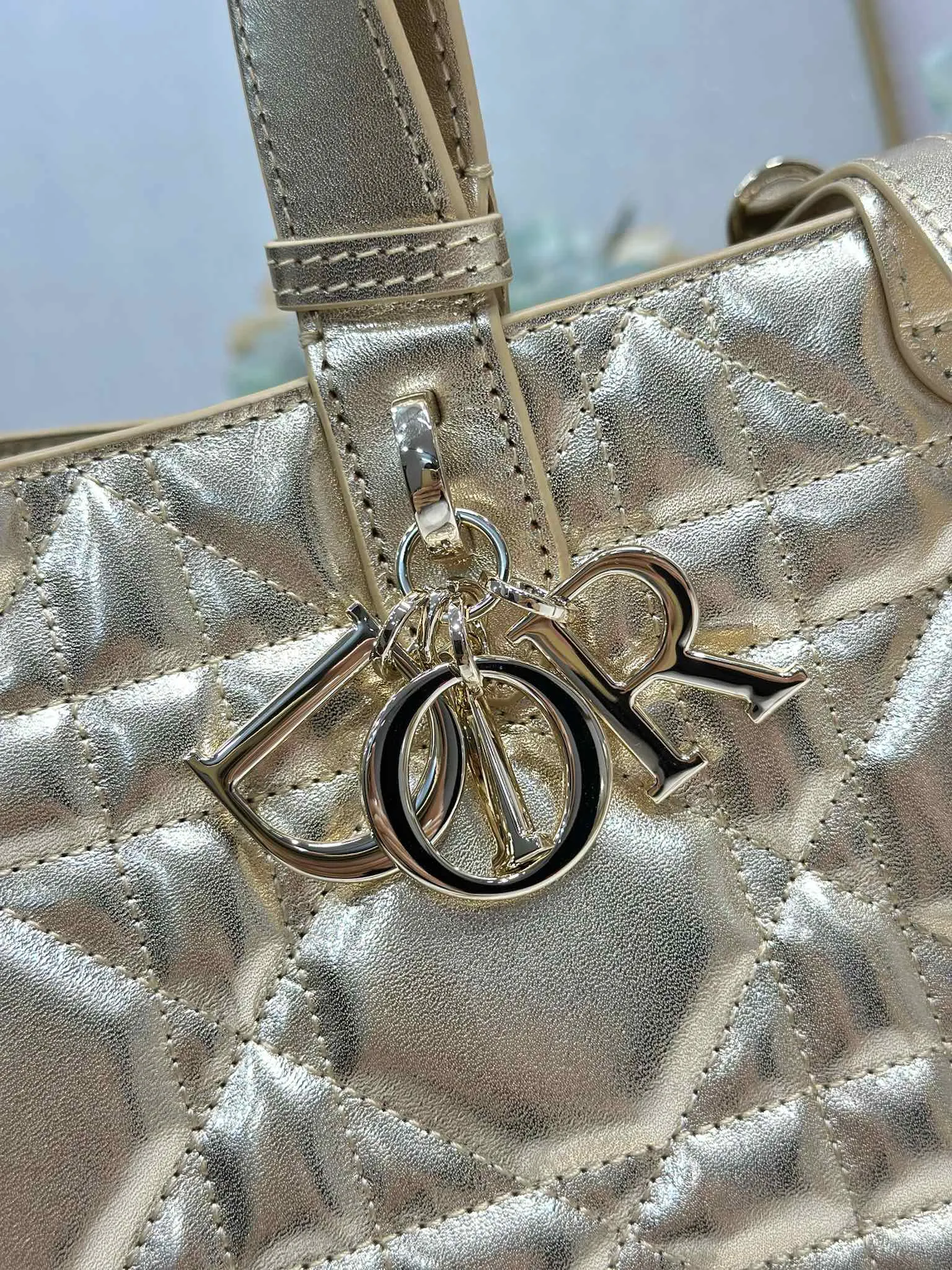 金色 牛皮 收纳包 旅行收纳款