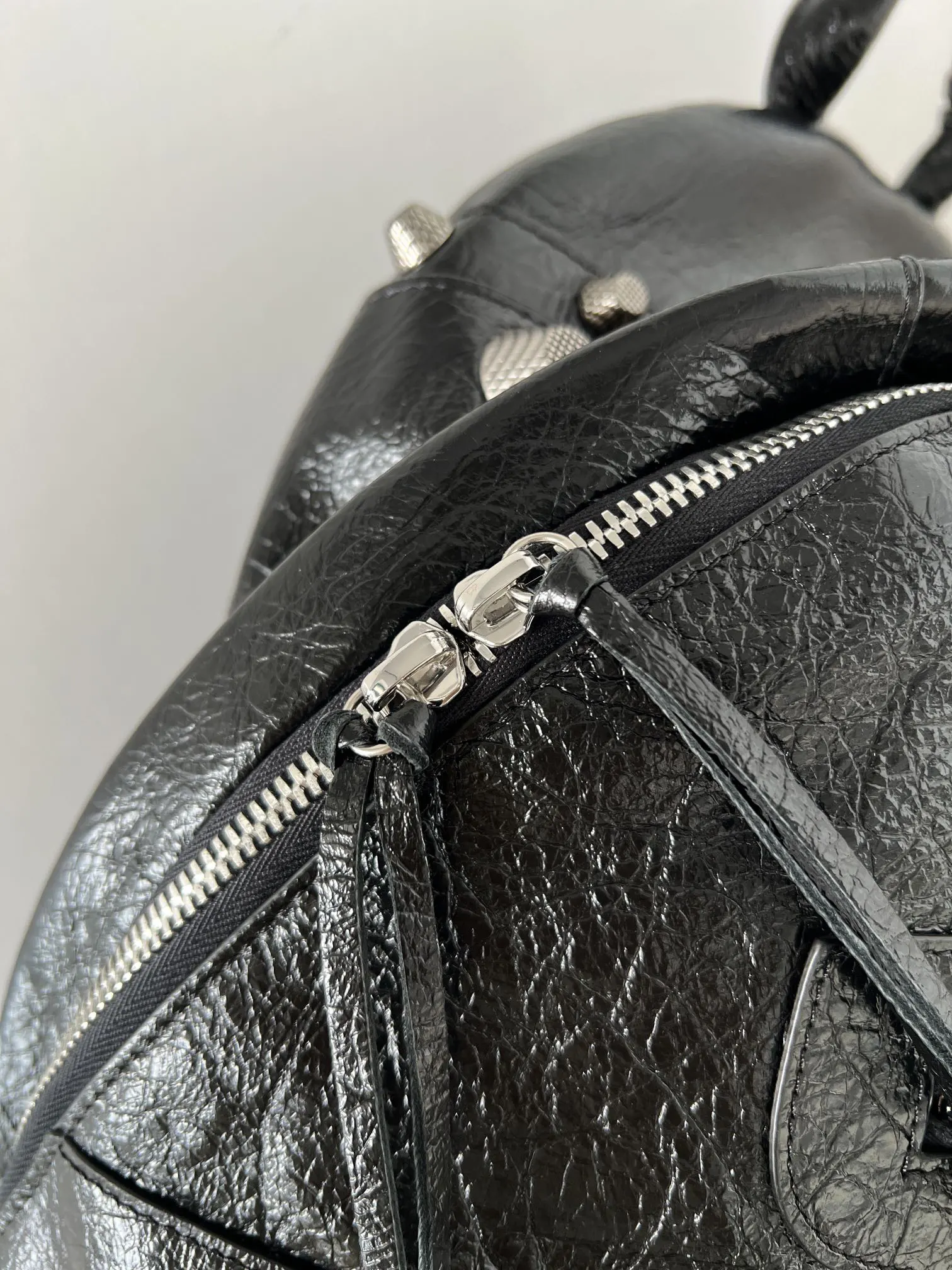Balenciaga City Le 羊皮 手提包 經典手提