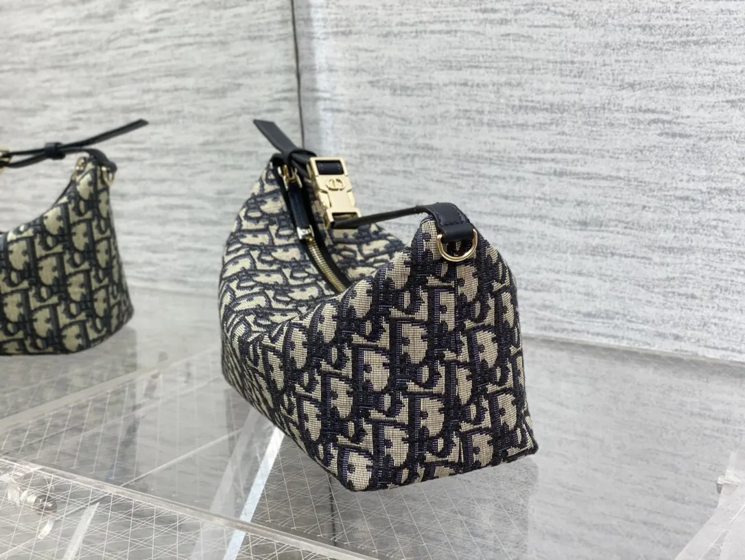老花 厂价 中号 最新饭盒包 化妝包 便携收納款