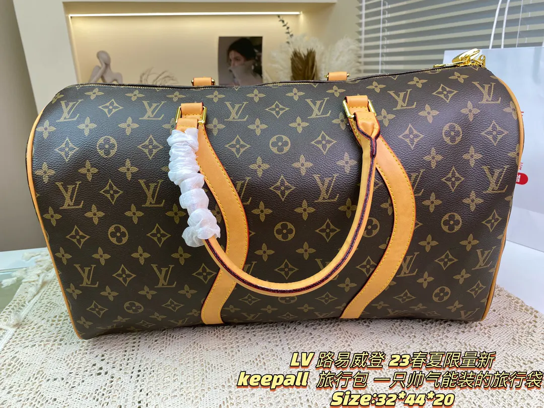 LV Keepall 春夏限量 keepall 旅行袋 一只帅气能装 大容量旅行款(數字9) LV Keepall 春夏限量 keepall 旅行袋 一只帅气能装 大容量旅行款(數字9)