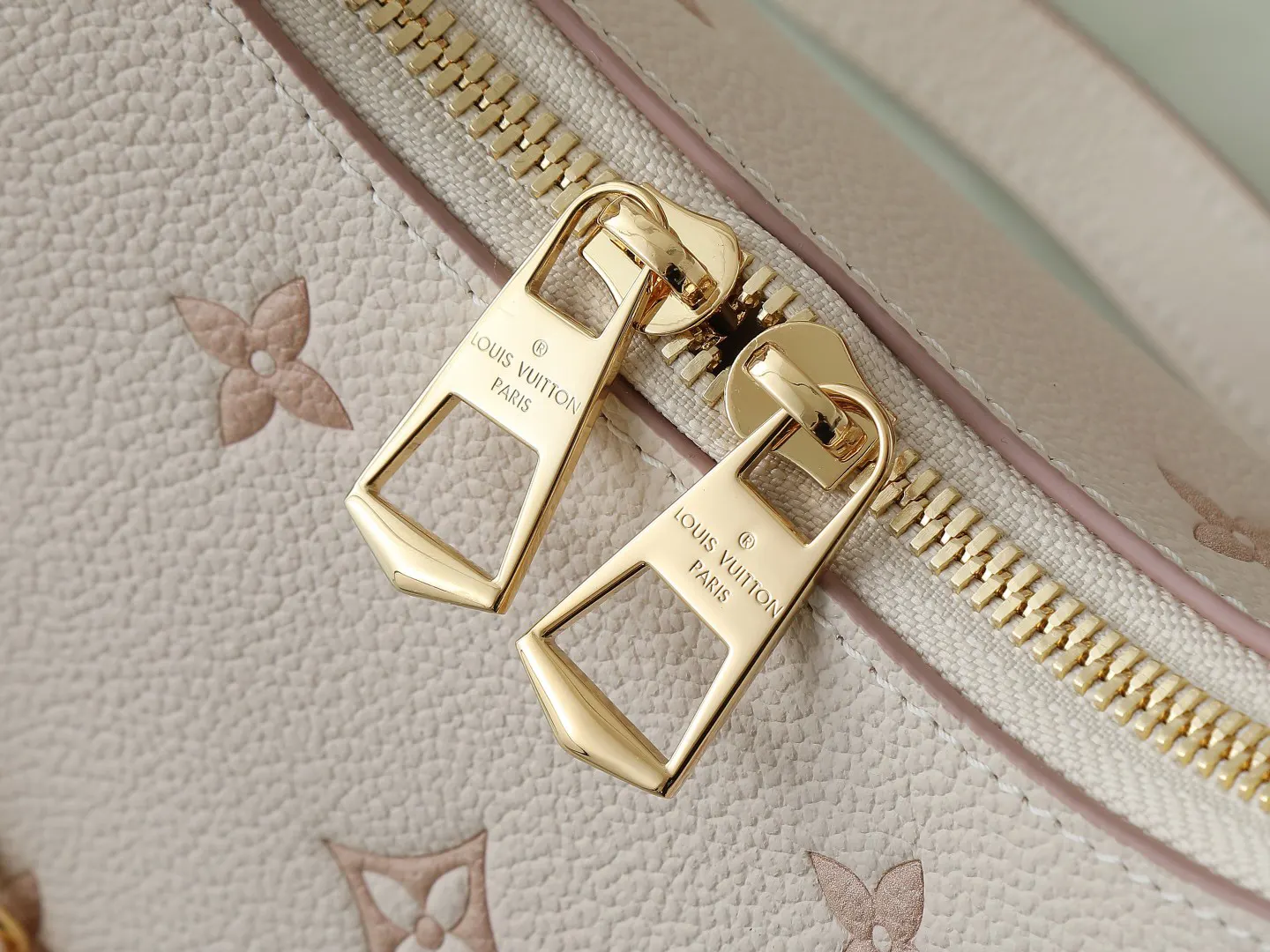 Louis Vuitton Chain Bag