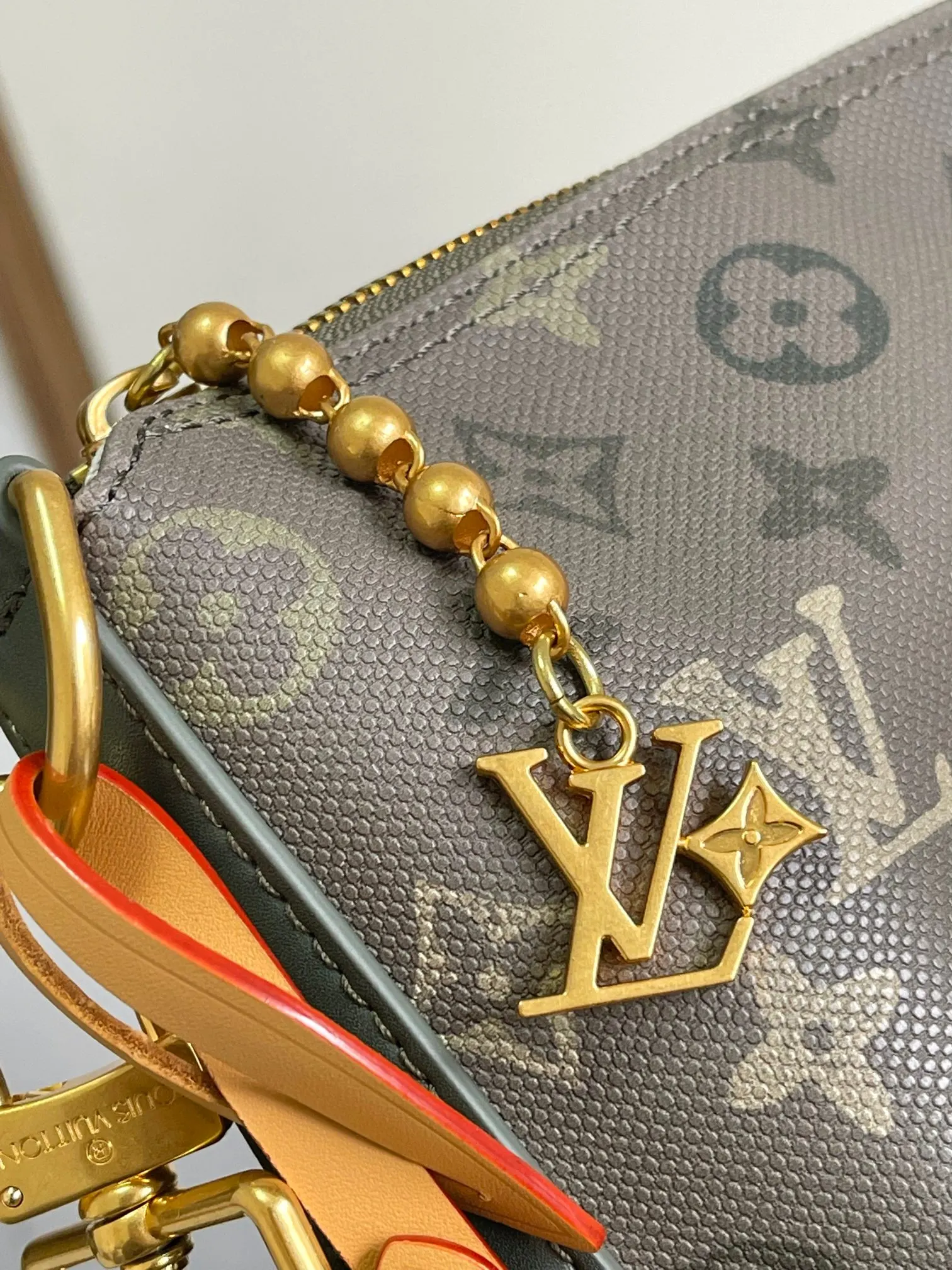 Louis Vuitton 綠色 Monogram 手提包