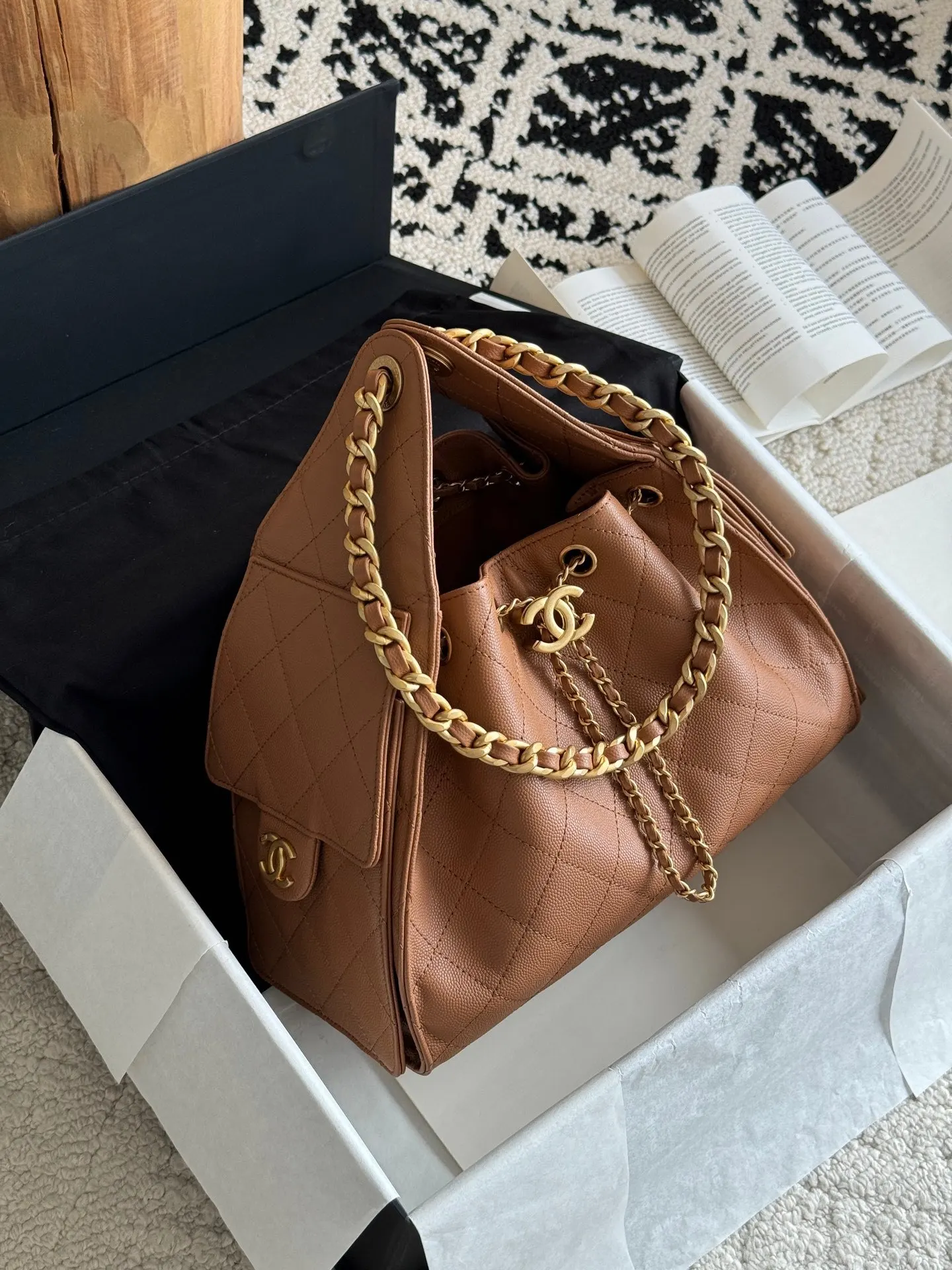 White Brown Hobo Shoulder Bag Vintage Leather