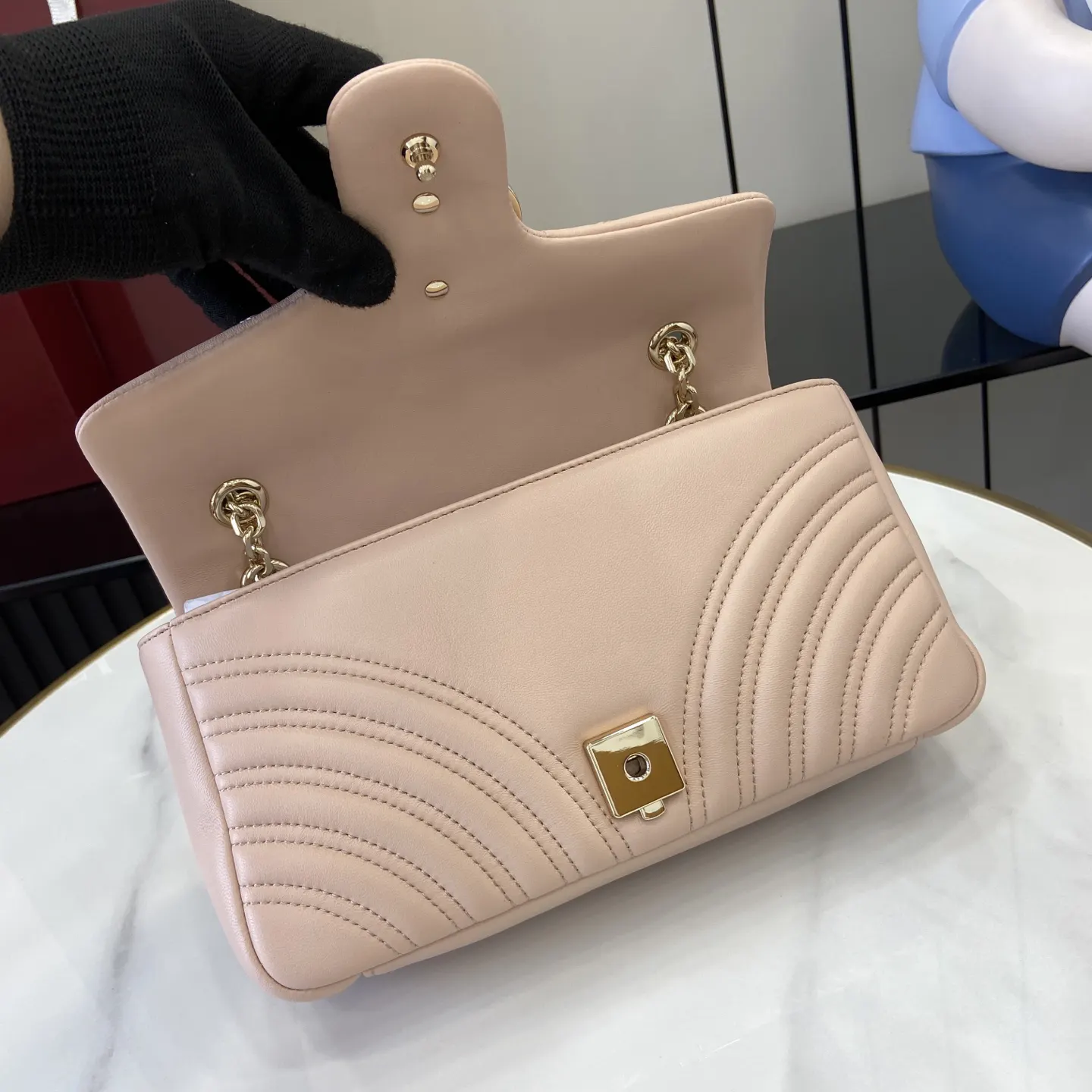 Gucci Marmont 絎縫皮革鏈條包 單肩斜挎