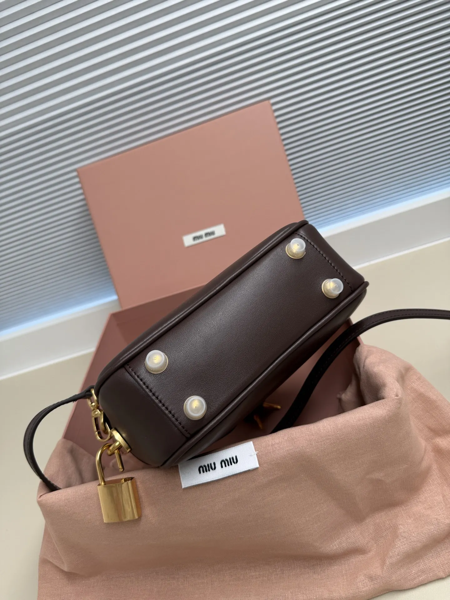 Crossbody Bag Lightweight Leather
