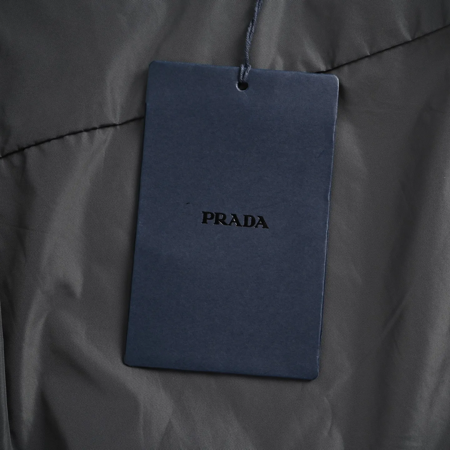 PRADA Re-Nylon尼龙 三角标 衬衫 休闲百搭款