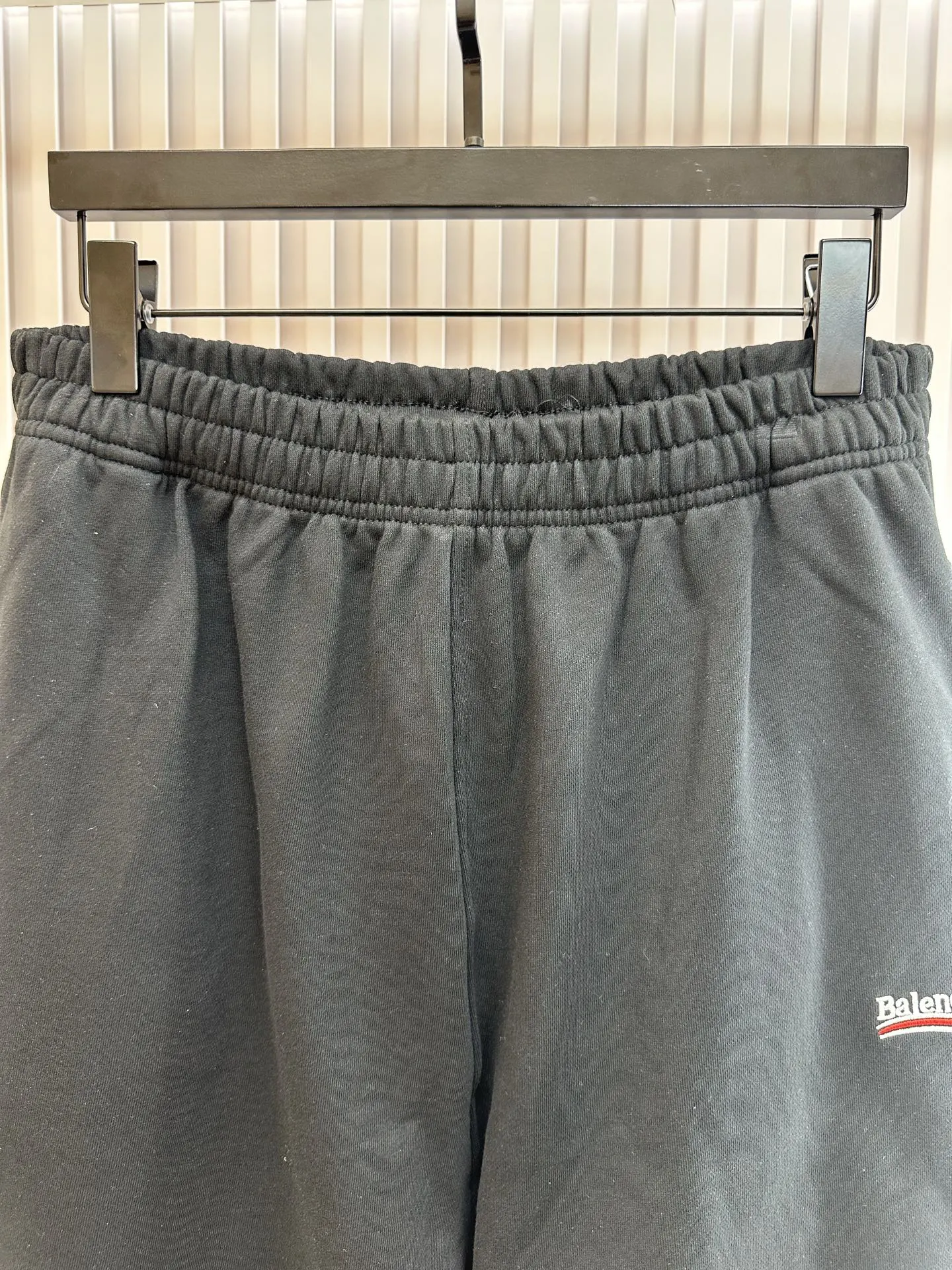 Balenciaga 黑色 純棉 Logo 运动鞋 休閒运动(數字3) Balenciaga 黑色 純棉 Logo 运动鞋 休閒运动(數字3)
