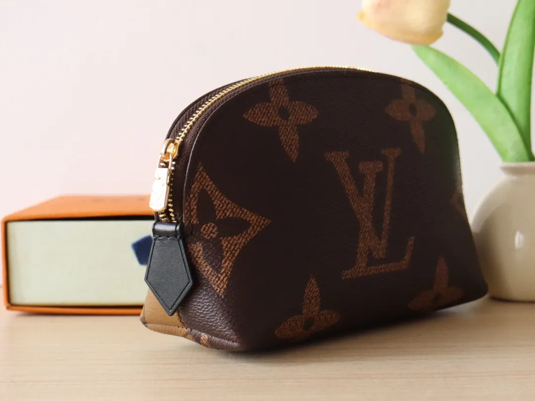 LV 金色 帆布 6厘米 收納包 旅行收納款