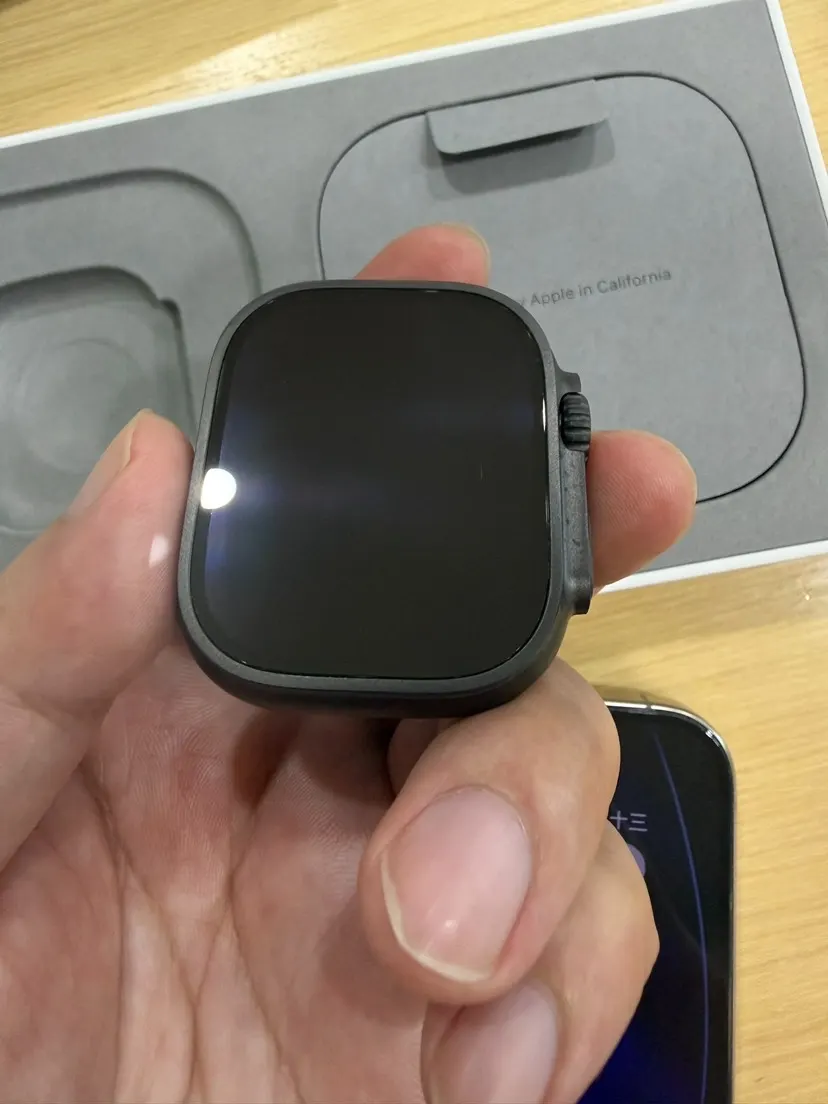 微信下单包邮 送 watch ult 手表 经典腕表款