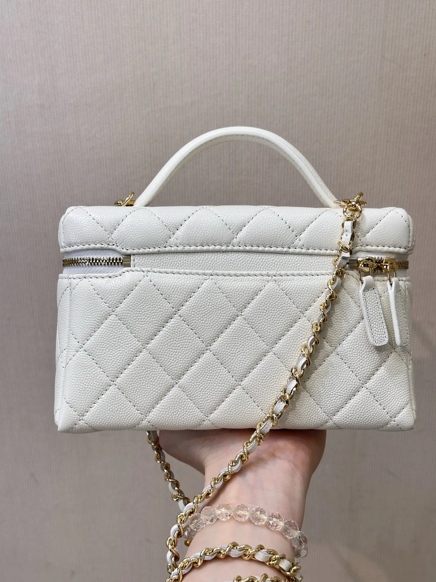 Chanel Cowhide Chain Bag Shoulder and Crossbody Wear