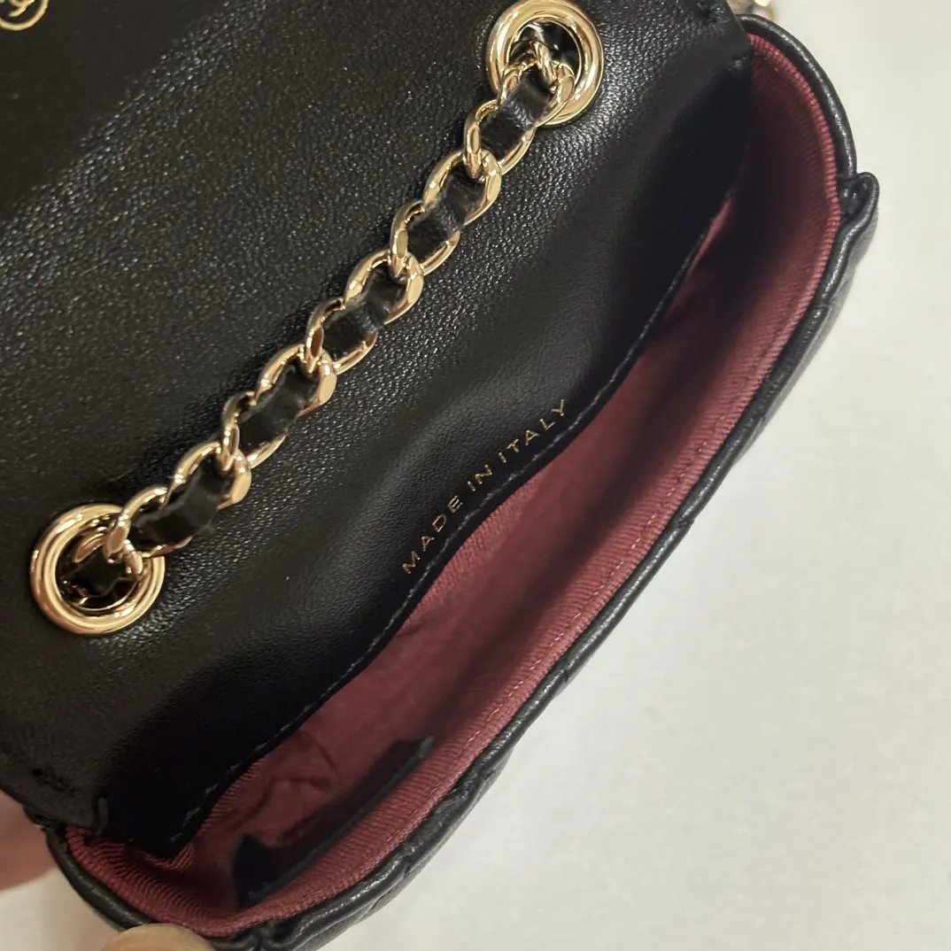 Chanel 黑色牛皮链条包 礼盒
