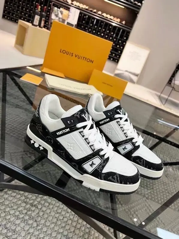 Louis Vuitton 运动鞋
