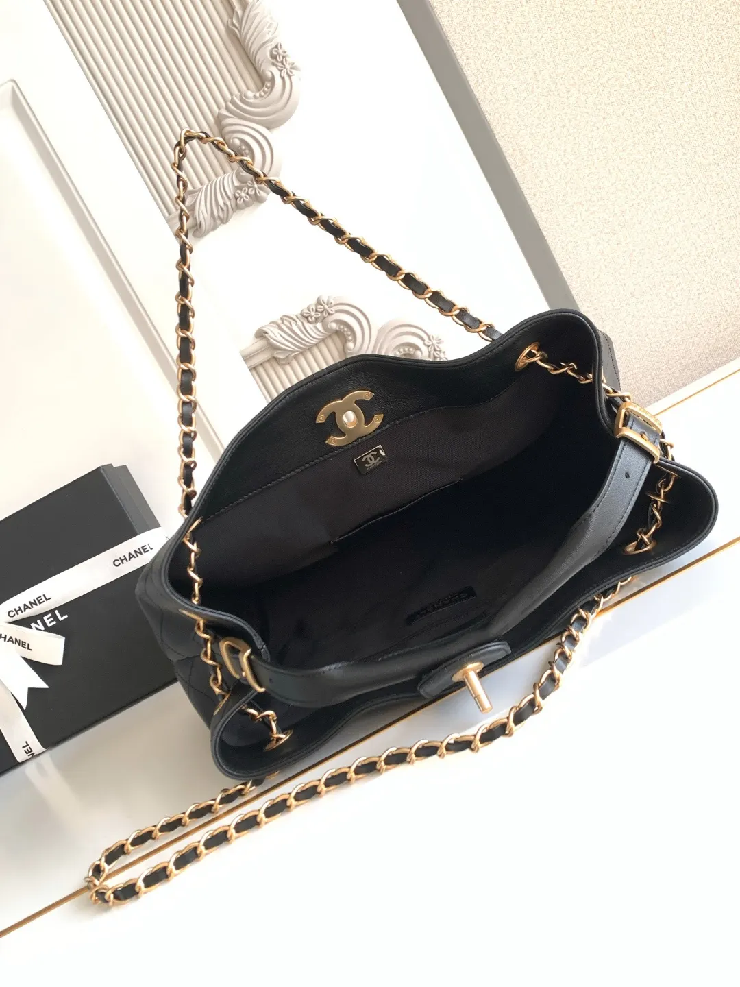 Chanel Tote Bag