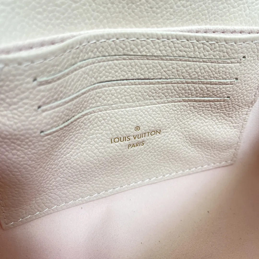 Chain Bag Leather