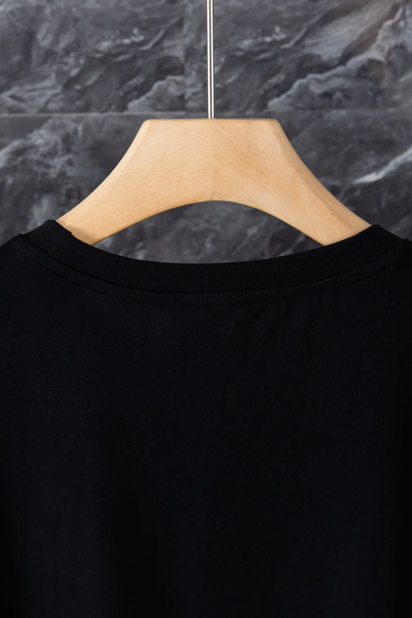 Dior Black Knitted Short Sleeved T-Shirt Exquisite Wear Image 8 Dior Black Knitted Short Sleeved T-Shirt Exquisite Wear Image 8