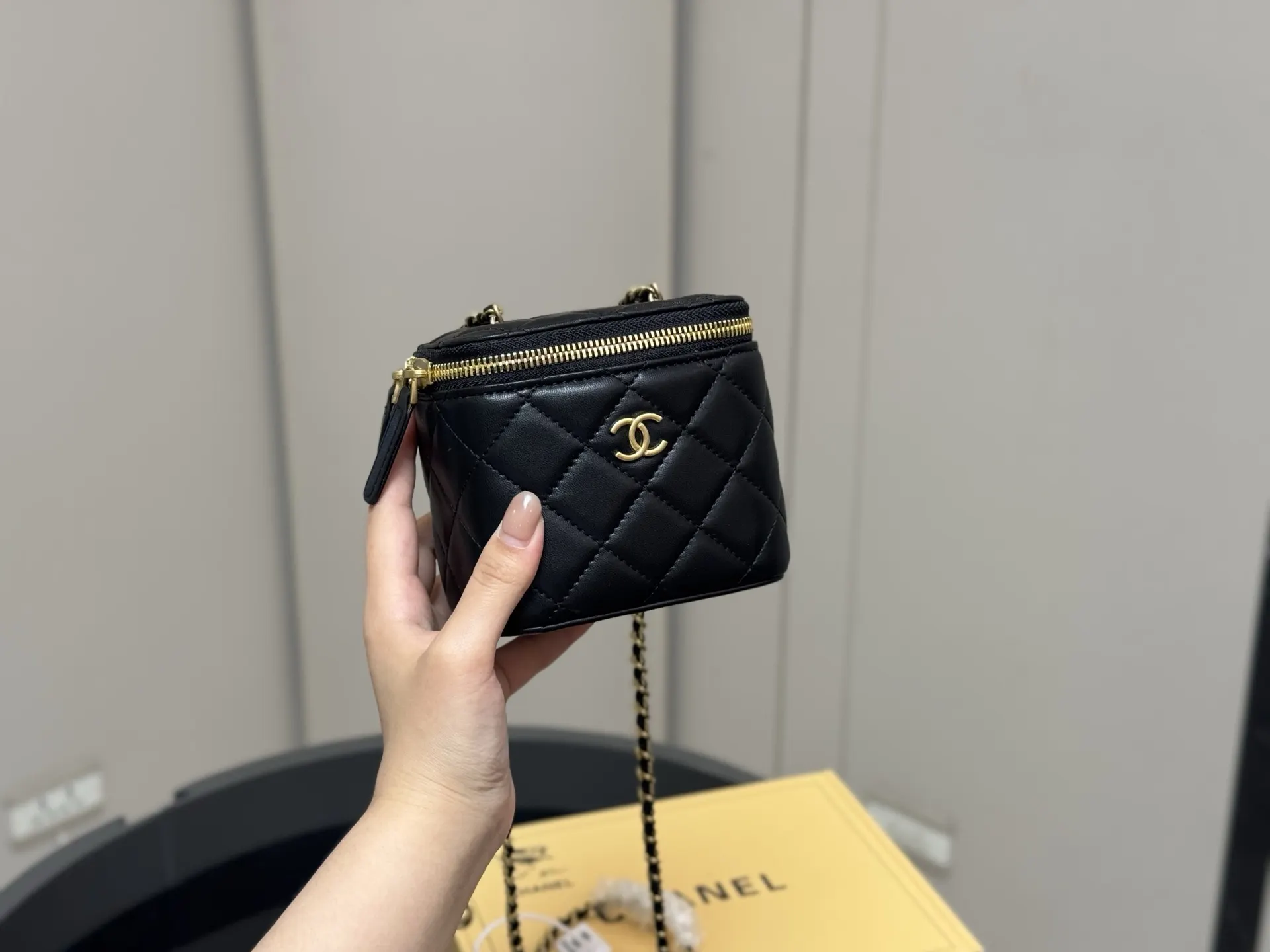 CHANEL 升级 斜挎包 轻便斜挎款