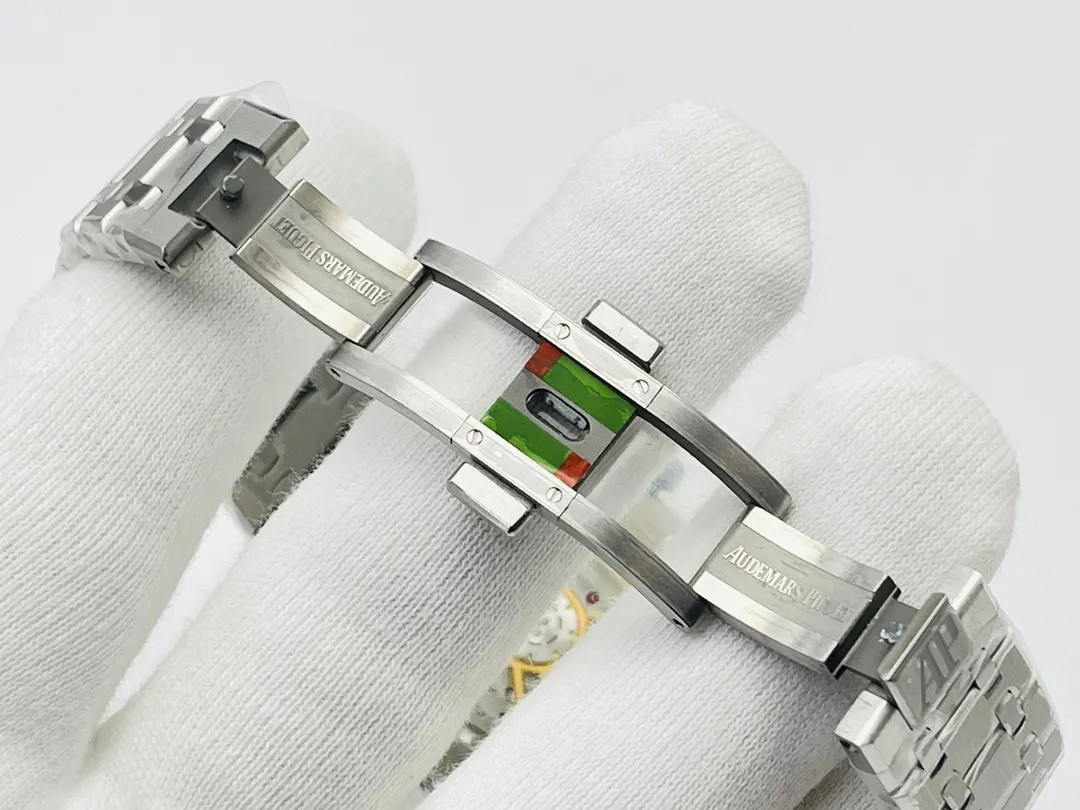 Audemars Piguet 手錶 經典腕表款(數字8) Audemars Piguet 手錶 經典腕表款(數字8)