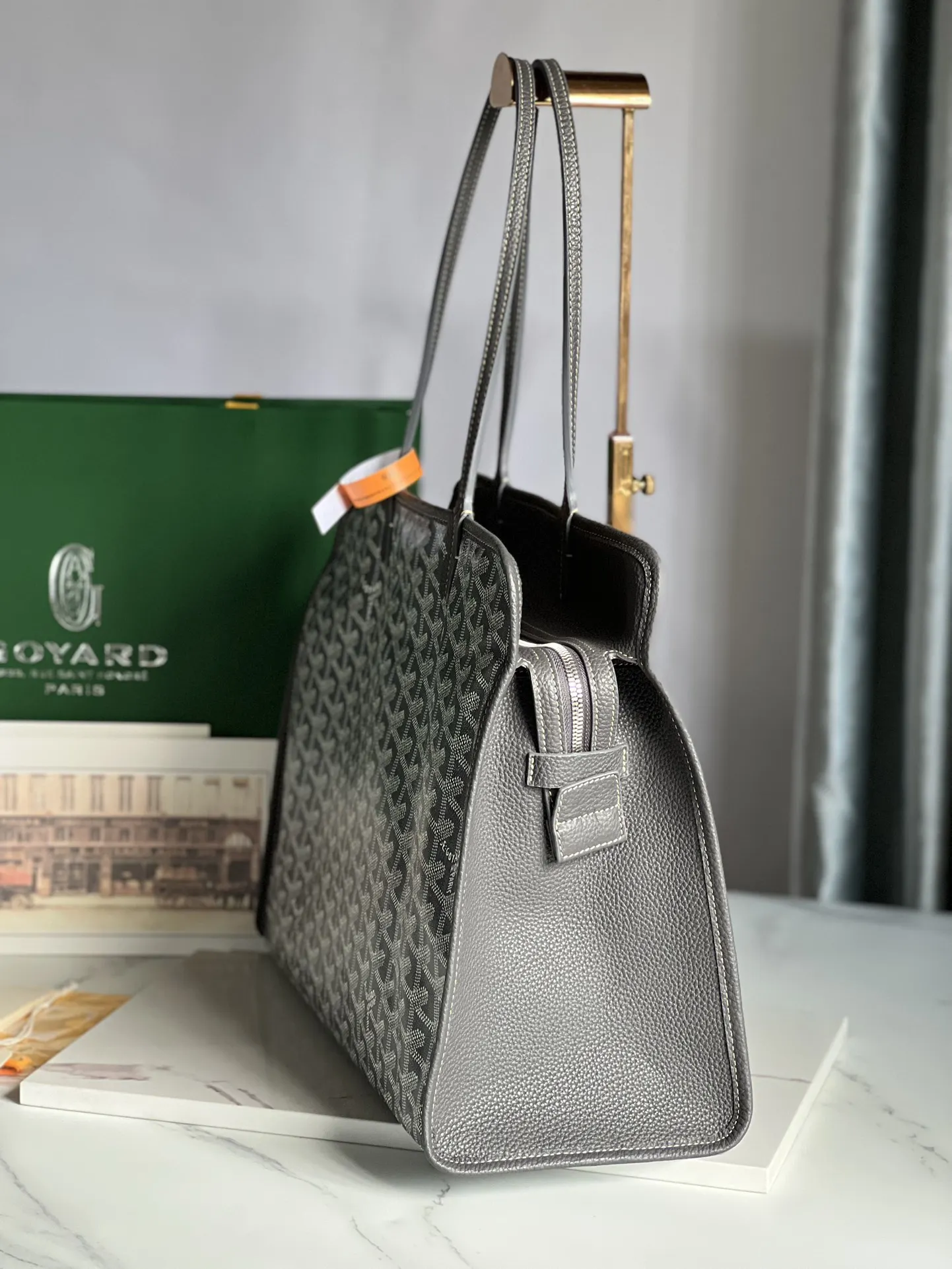 Fashion Item Travel