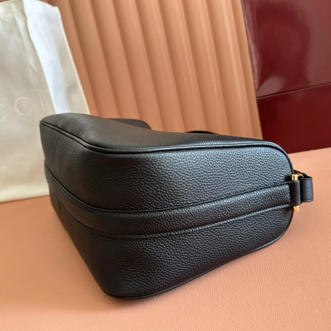 Gucci Black Brown Hobo Shoulder Bag Vintage Leather