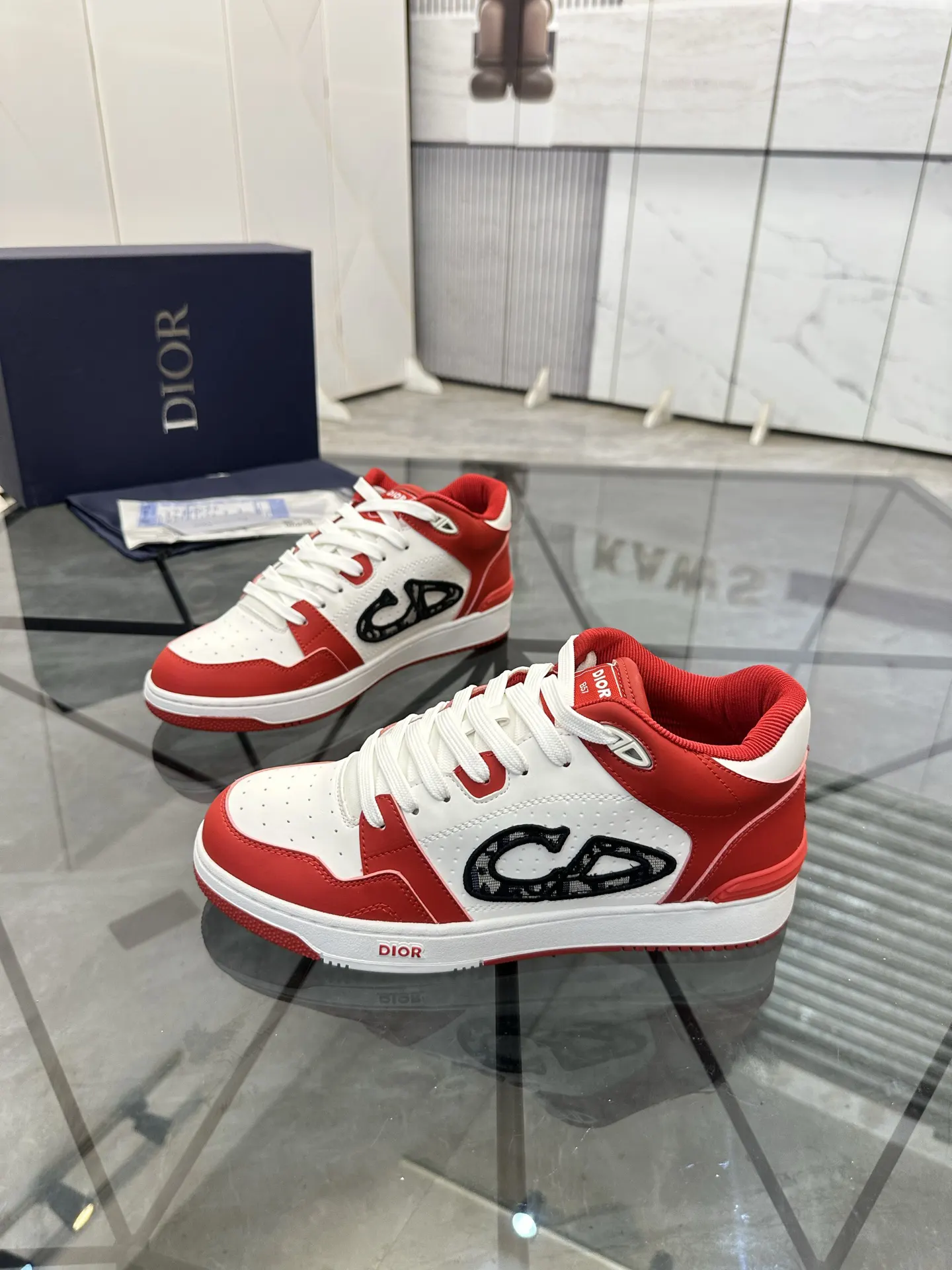 Dior B57 Red/White Leather Sneakers Image 3 Dior B57 Red/White Leather Sneakers Image 3