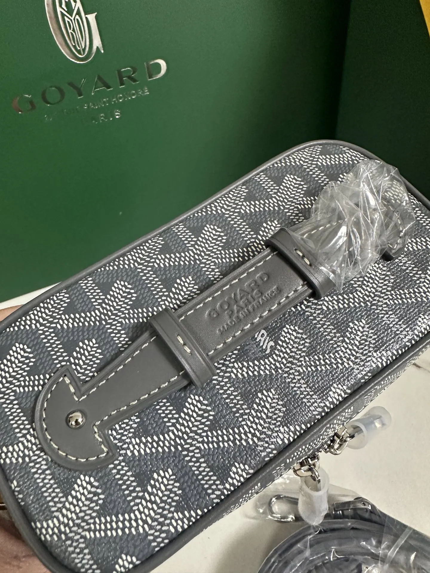 Goyard 黄色 小牛皮 化妆包 便携收纳款