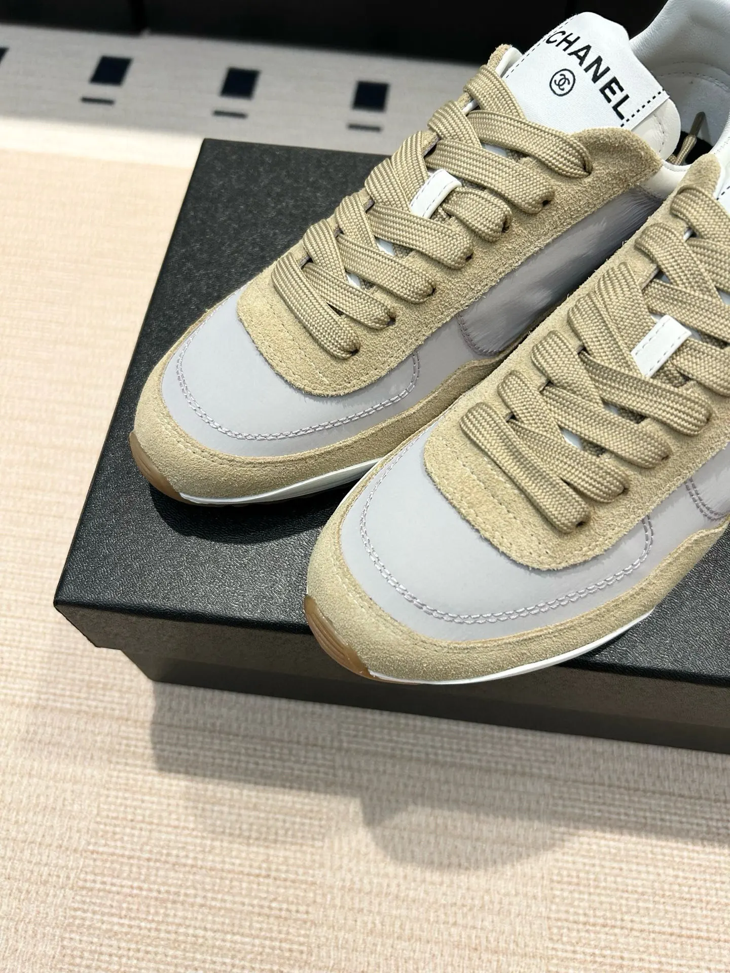 Chanel 米白拼色低帮运动鞋 休闲