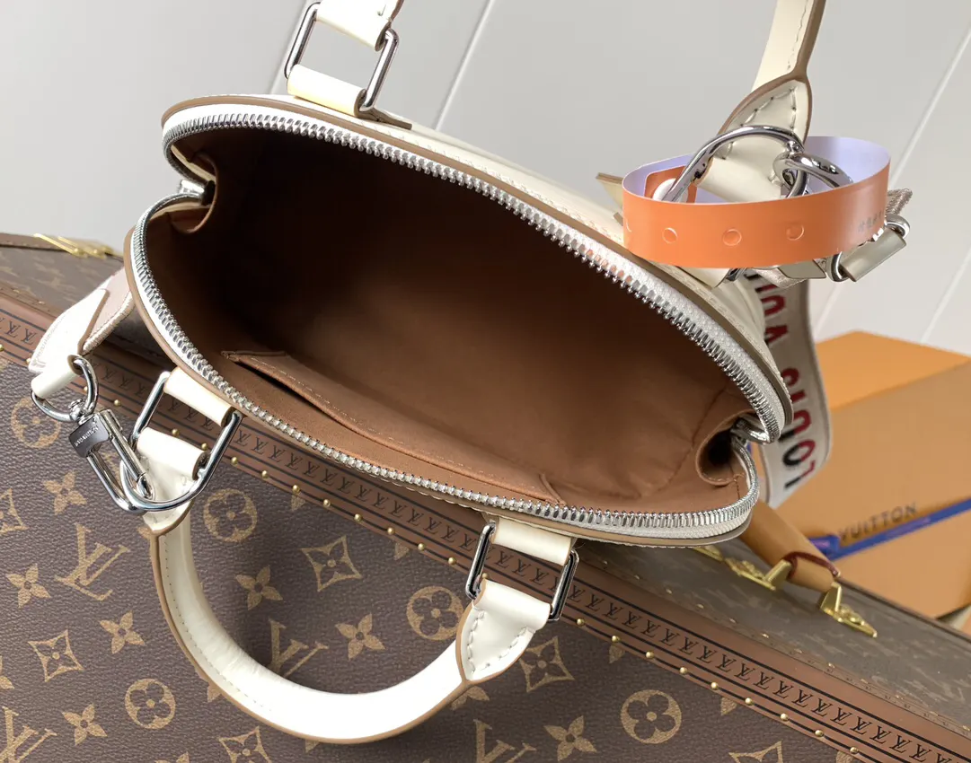 LV Alma black pink color scheme shell bag Image 5 LV Alma black pink color scheme shell bag Image 5