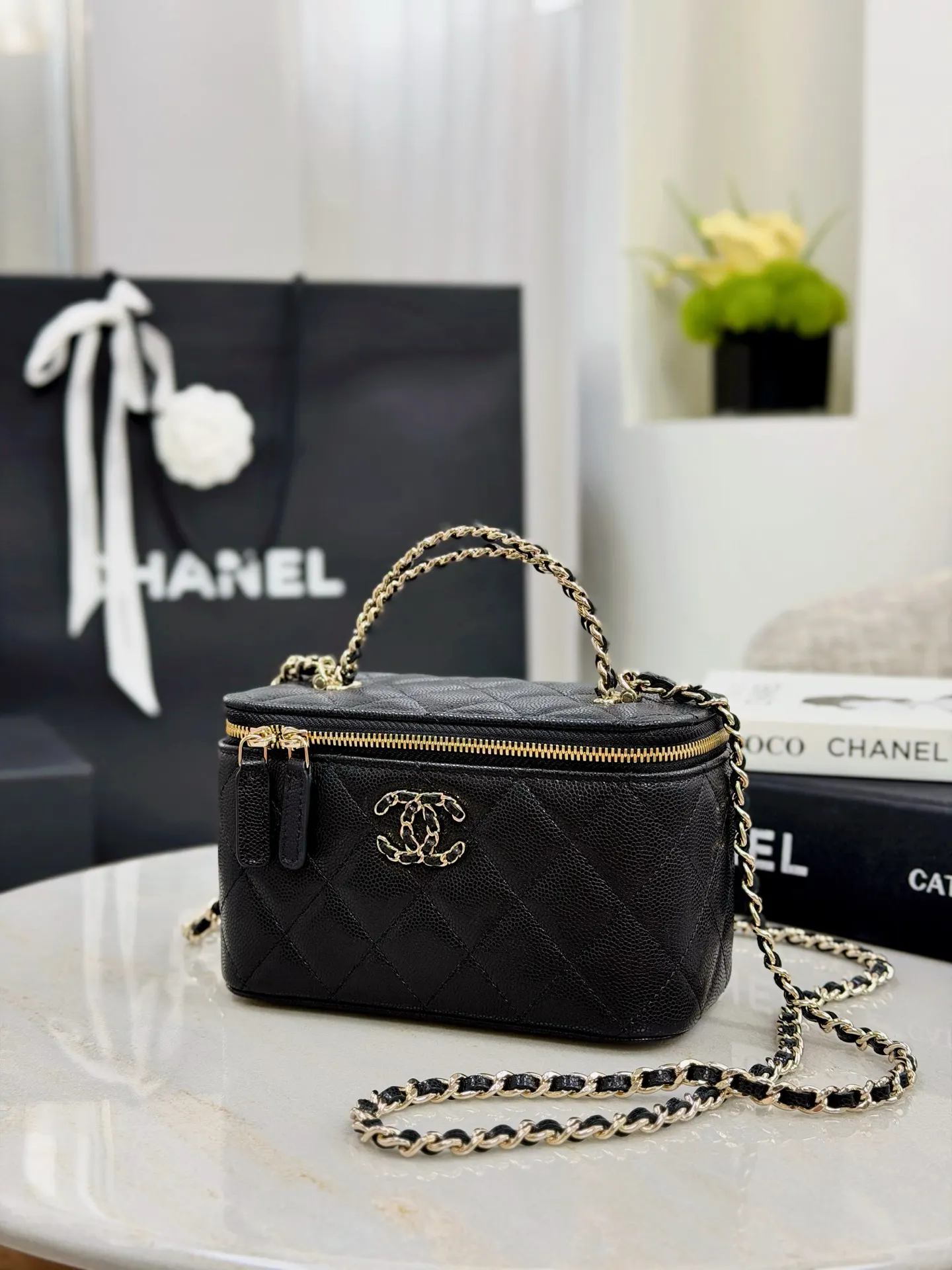 Chanel Lychee Pattern Cowhide Flap Chain Bag Shoulder and Crossbody Wear