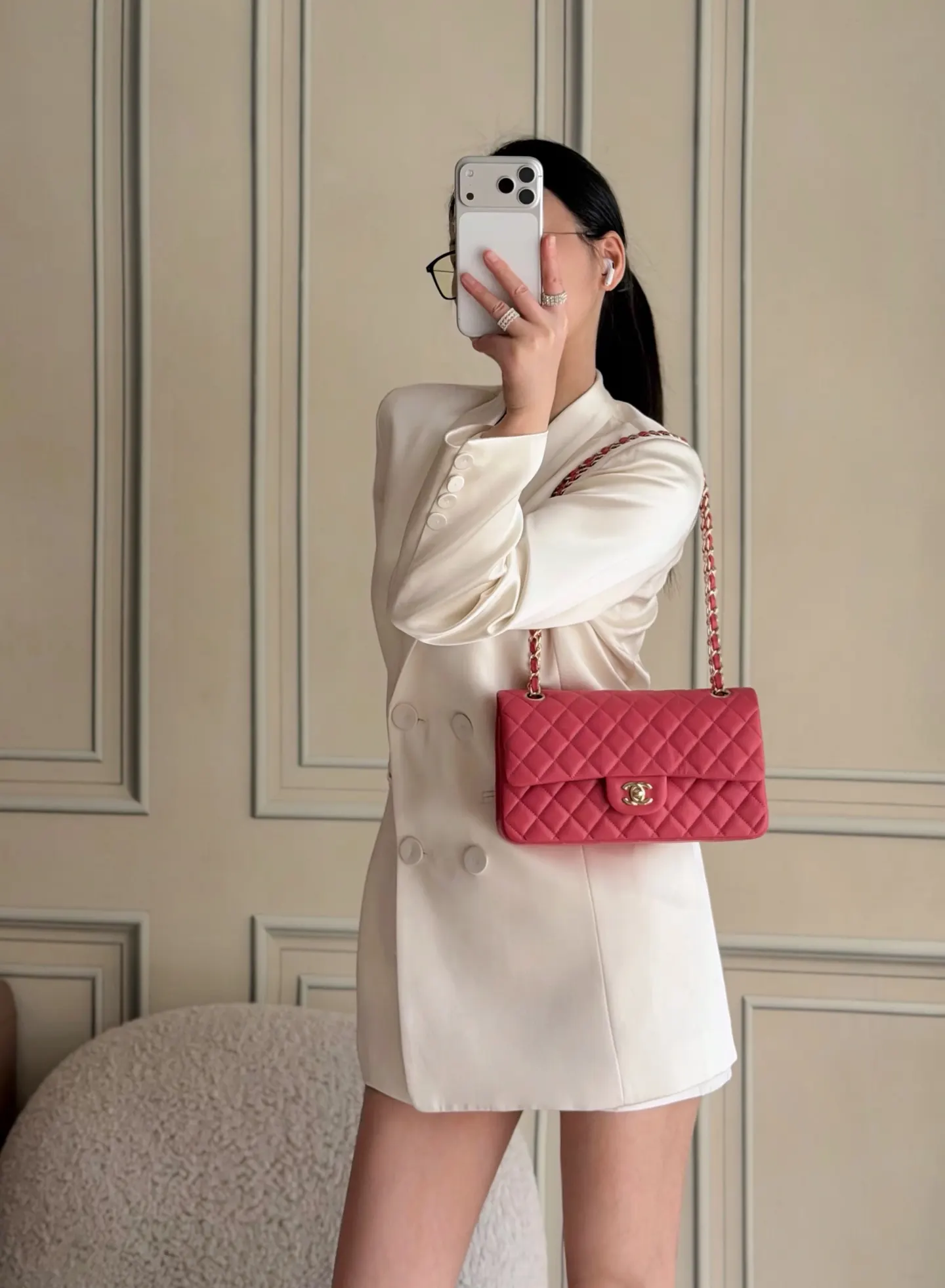 CHANEL 玫红色牛皮菱格链条包 金扣款