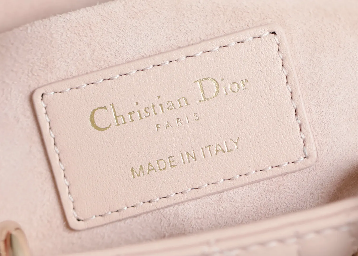 Dior Lady Dior Lady 粉色羊皮手袋 禮盒展示