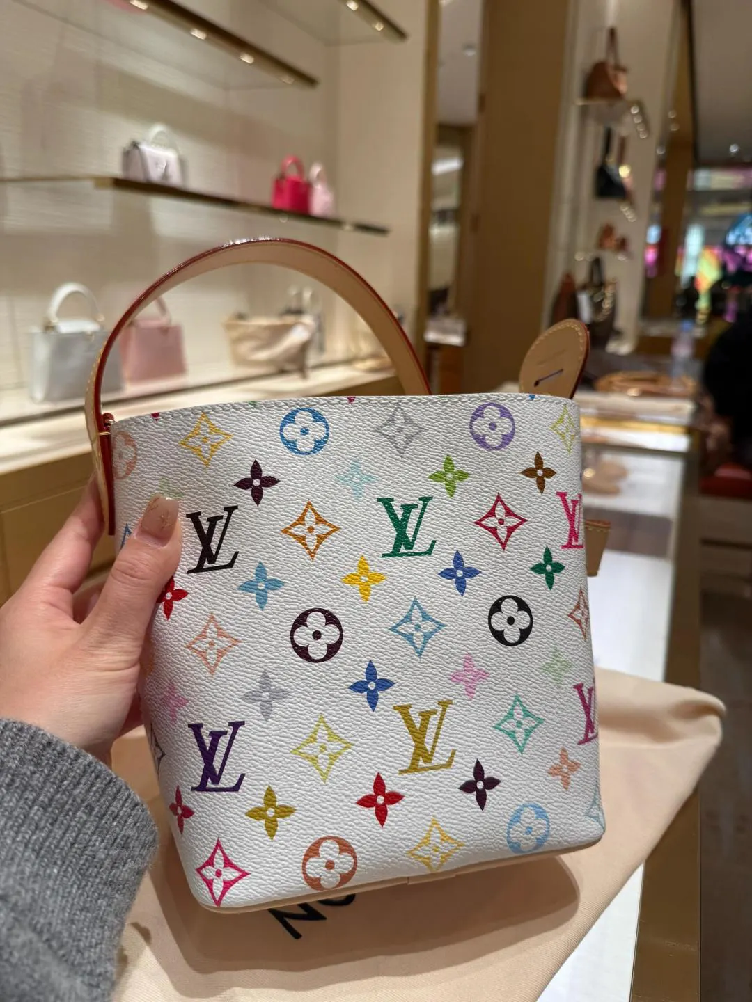 LV 村上隆聯名款白三彩 All in bb白三彩也太好看 水桶包 休閒水桶款