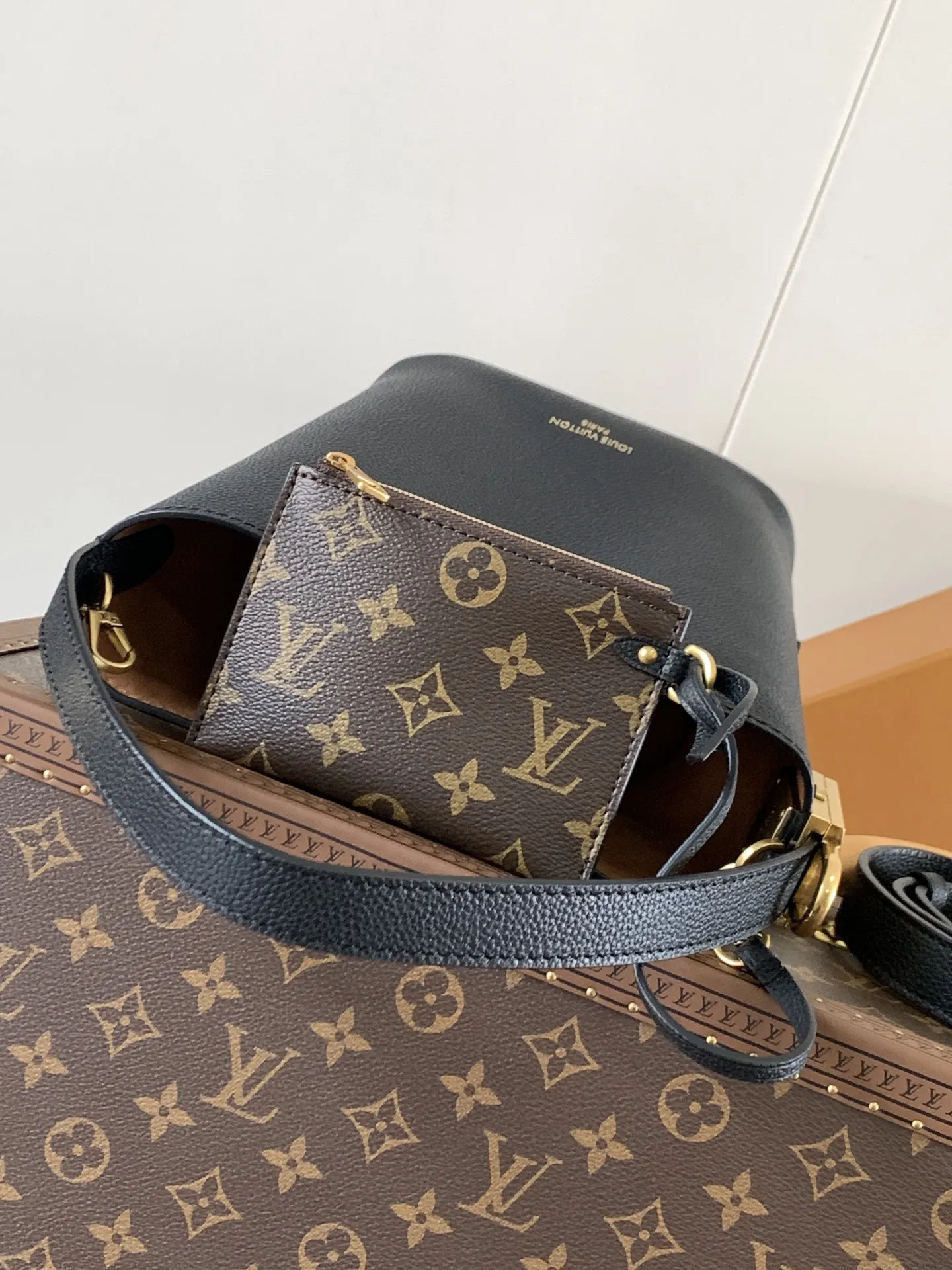 LV 黑色 棕色 牛皮 收納包 旅行收納款